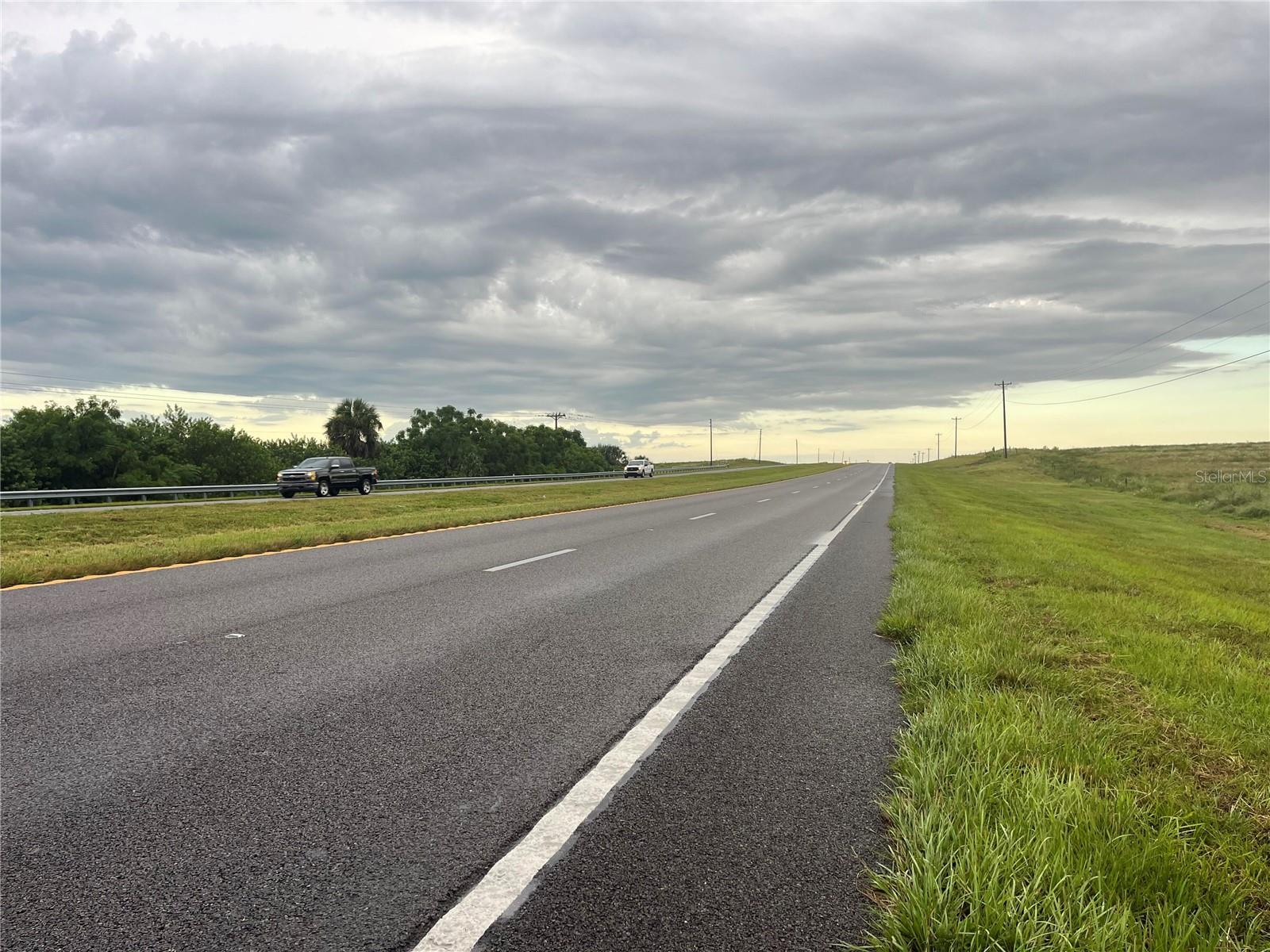 HILLSIDE LAKE ESTATES - Land