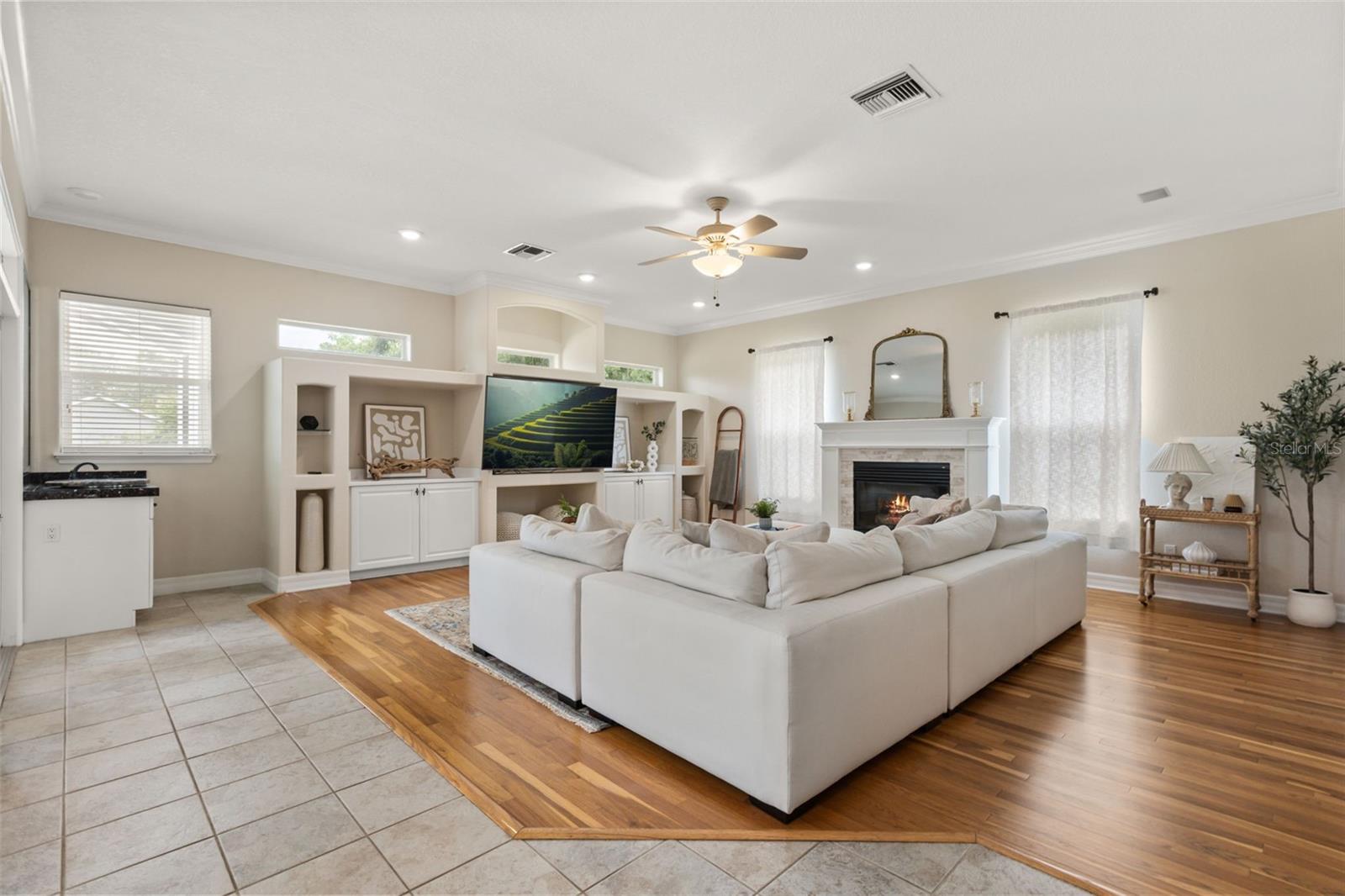 15900 ACORN CIRCLE