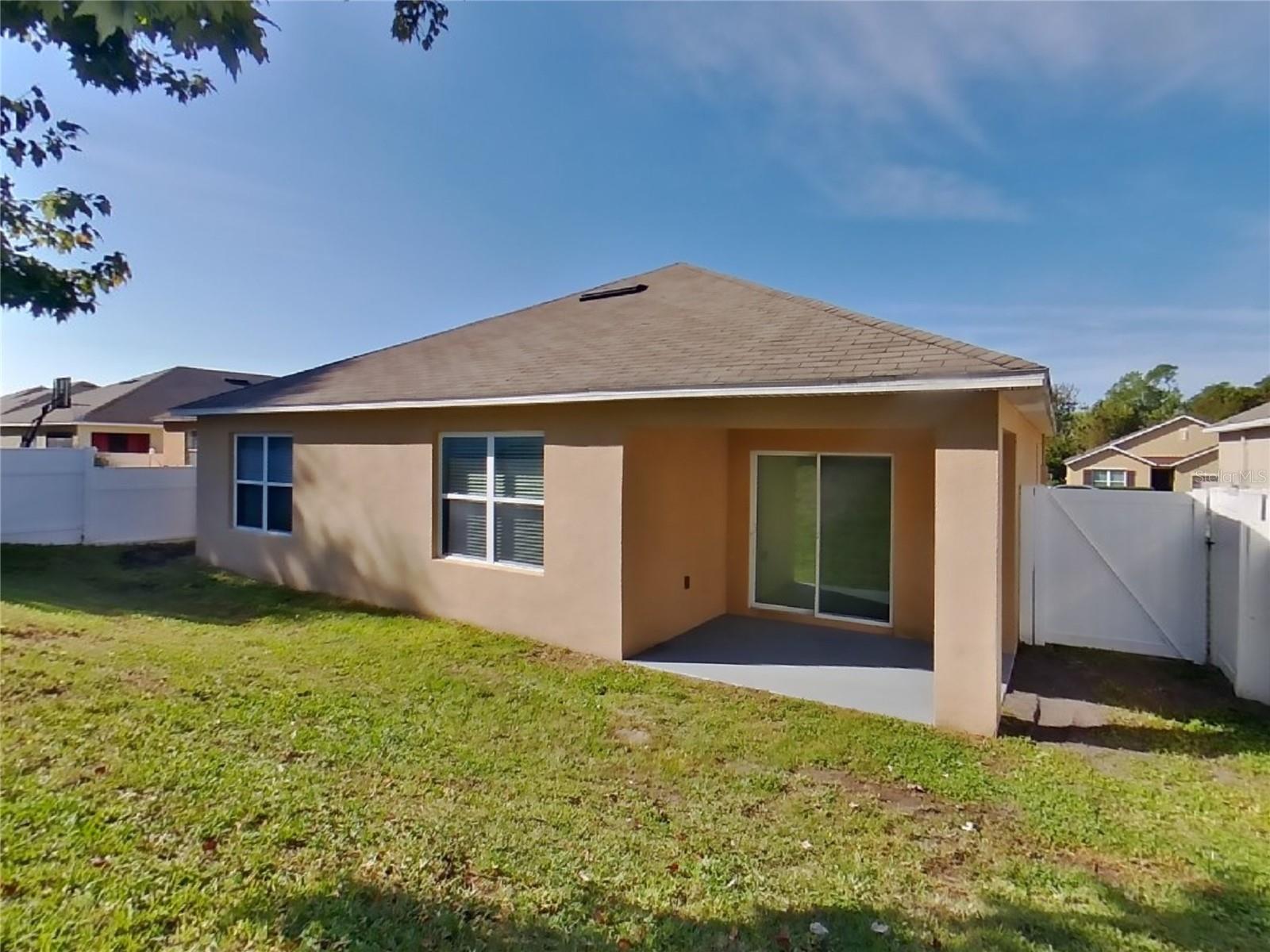 TAVARES LANE PARK RIDGE PH A - Residential Lease