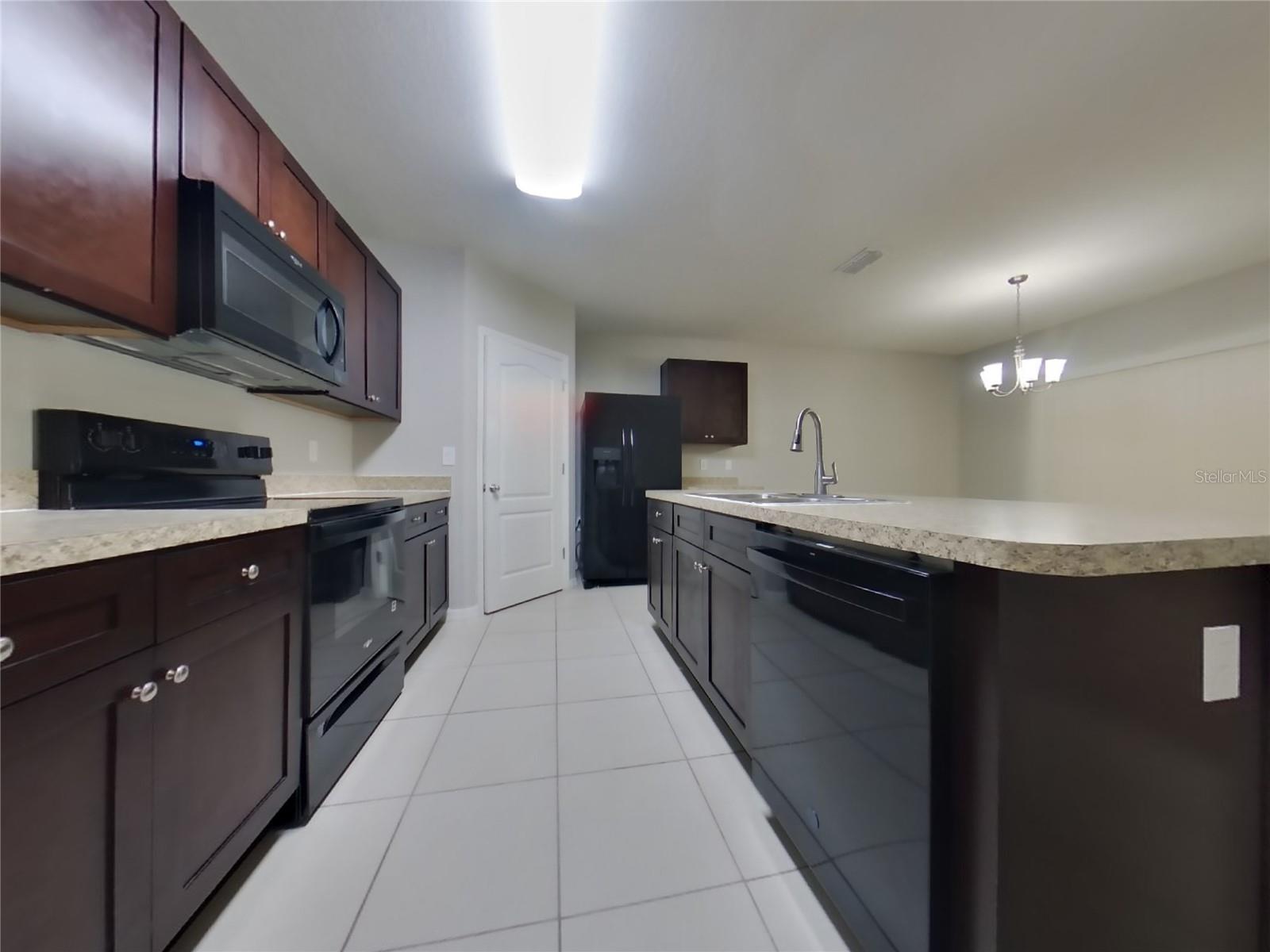 TAVARES LANE PARK RIDGE PH A - Residential Lease