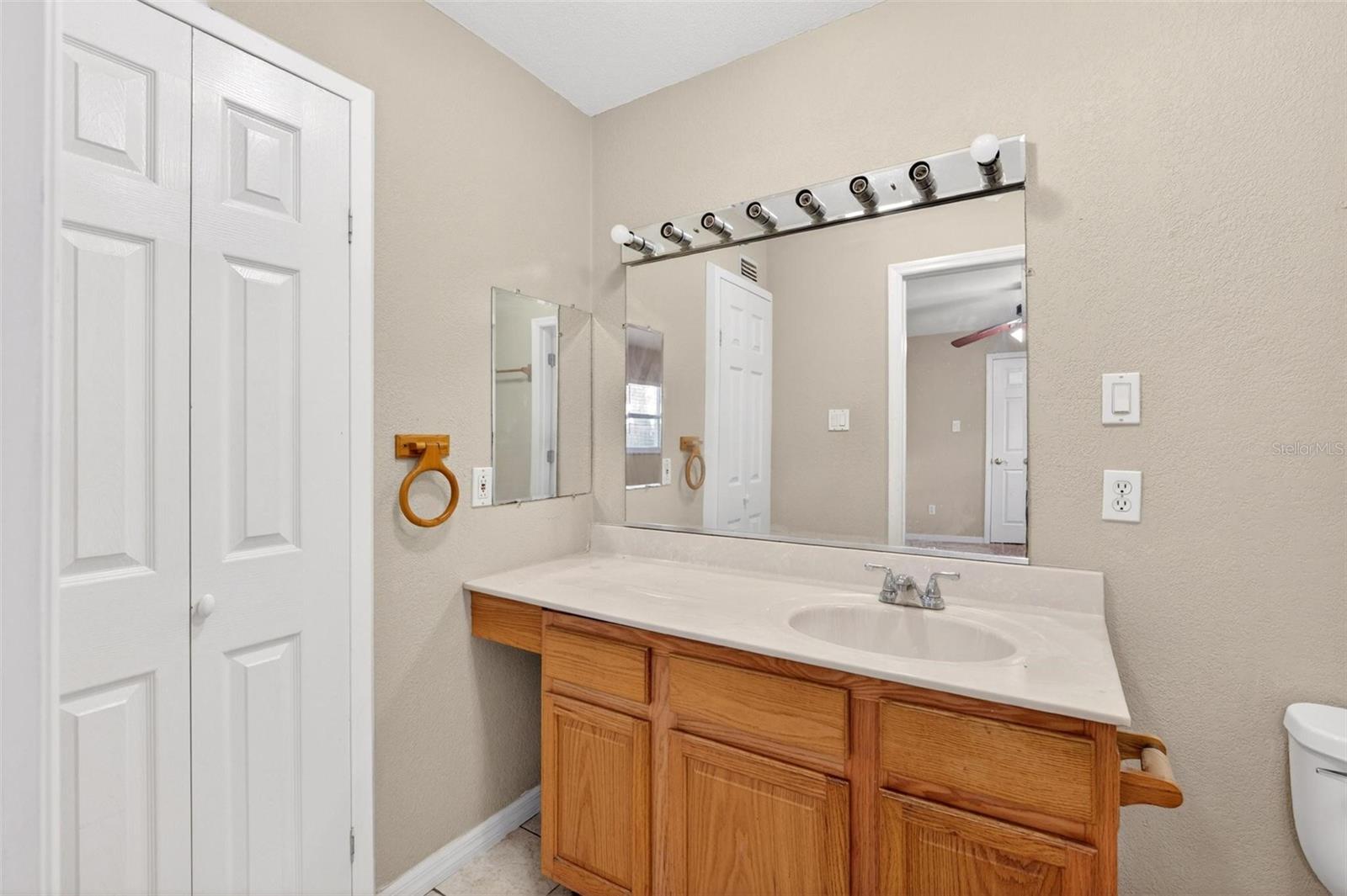 E B WATERS & SONS ADD - Residential