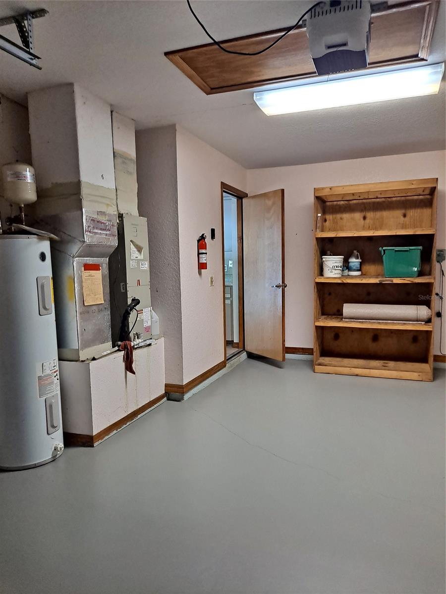 Florida Shores 01 - Residential Income