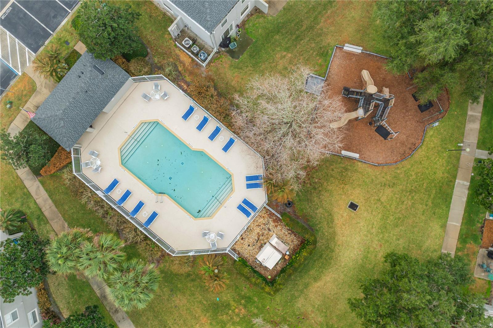 HERITAGE PARK TOWNHOMES - Residential