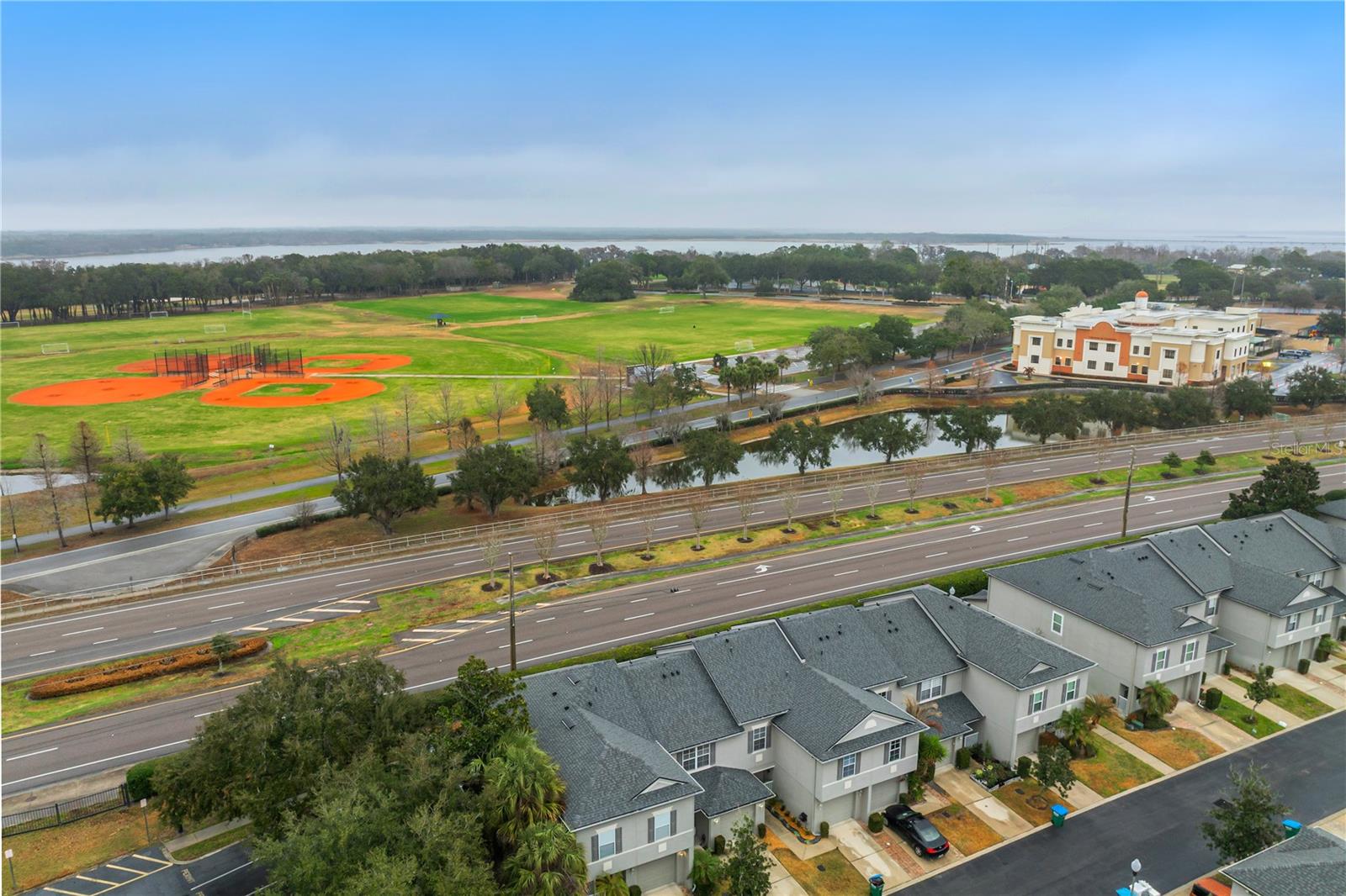 HERITAGE PARK TOWNHOMES - Residential