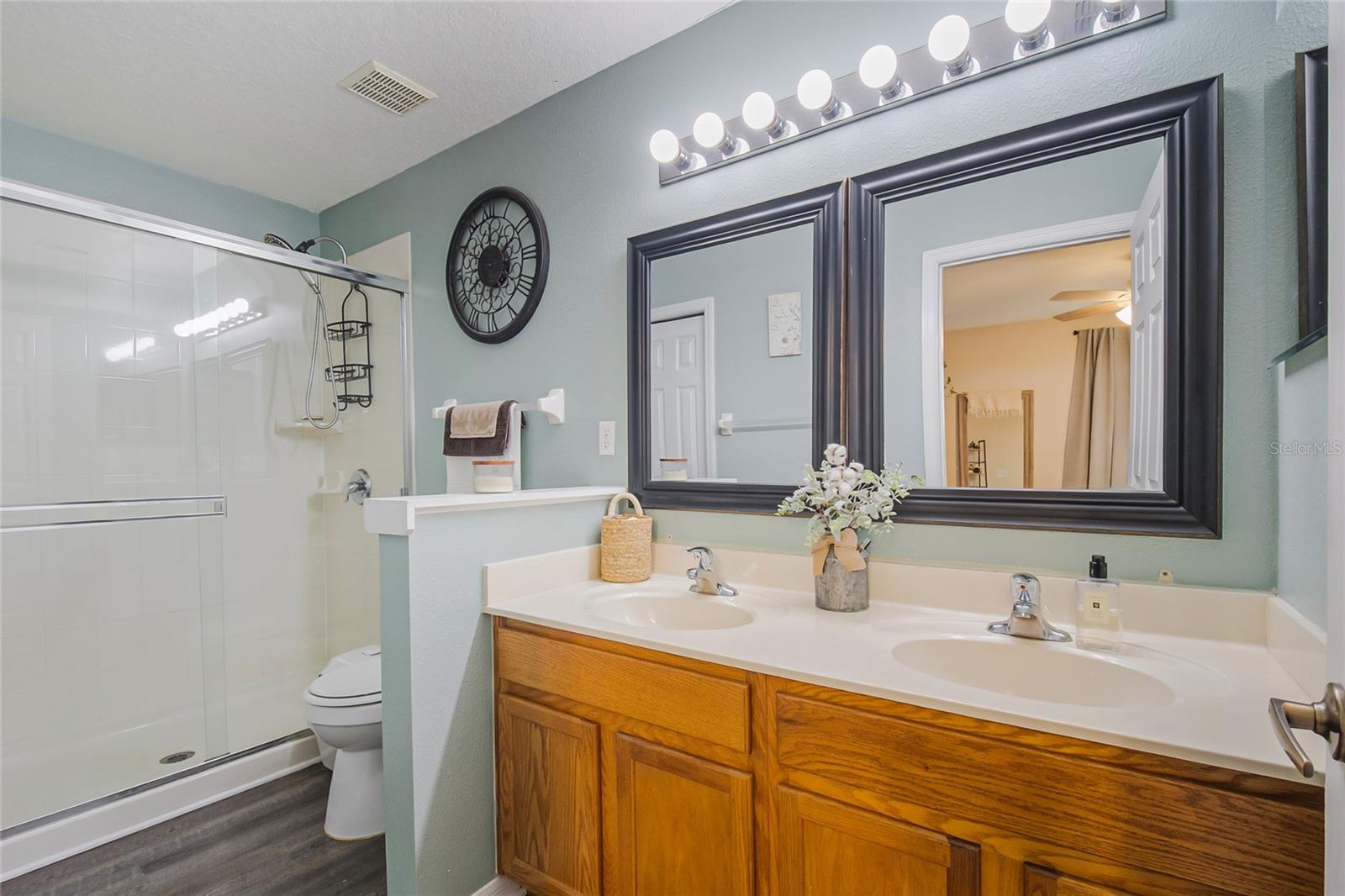 HERITAGE PARK TOWNHOMES - Residential