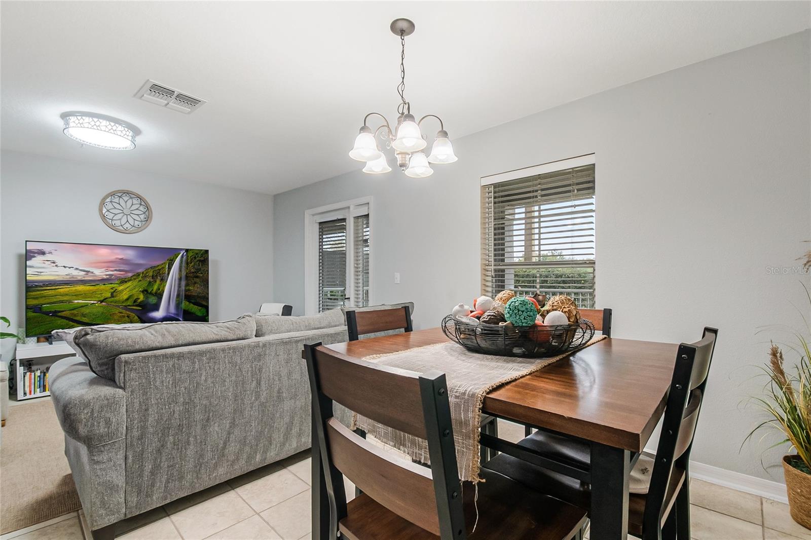 HERITAGE PARK TOWNHOMES - Residential