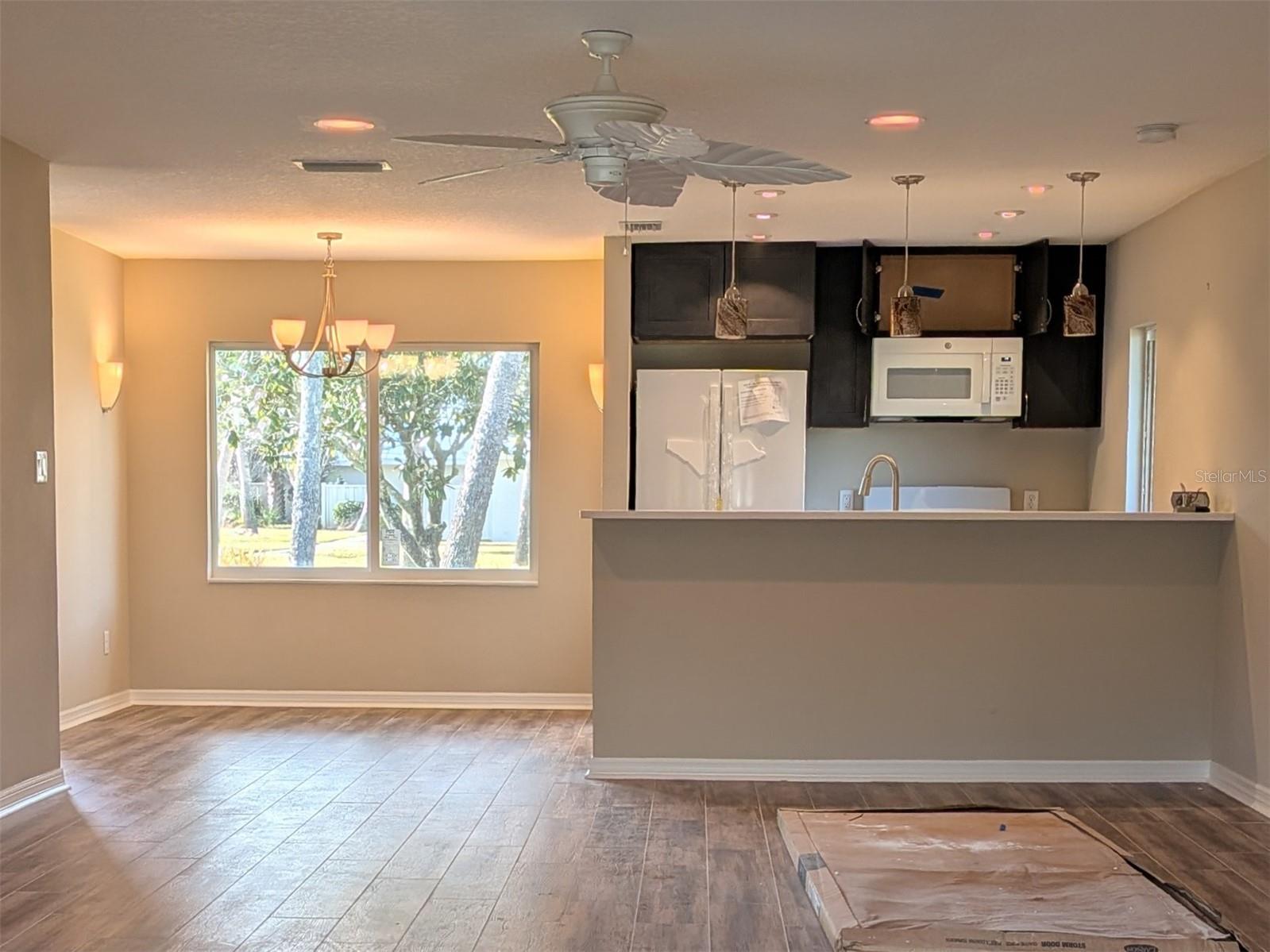 BAY VILLA CONDO - Residential