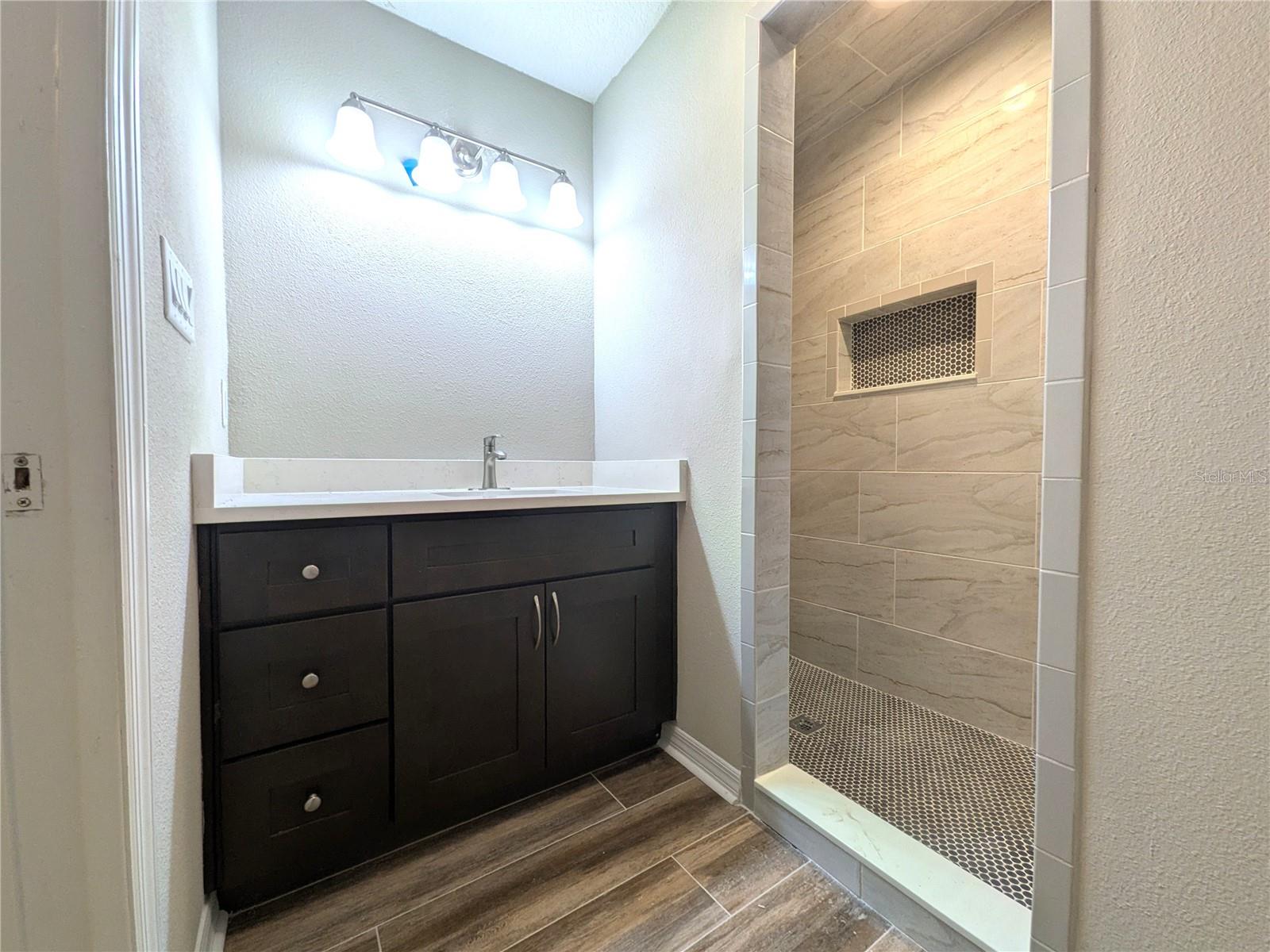 BAY VILLA CONDO - Residential