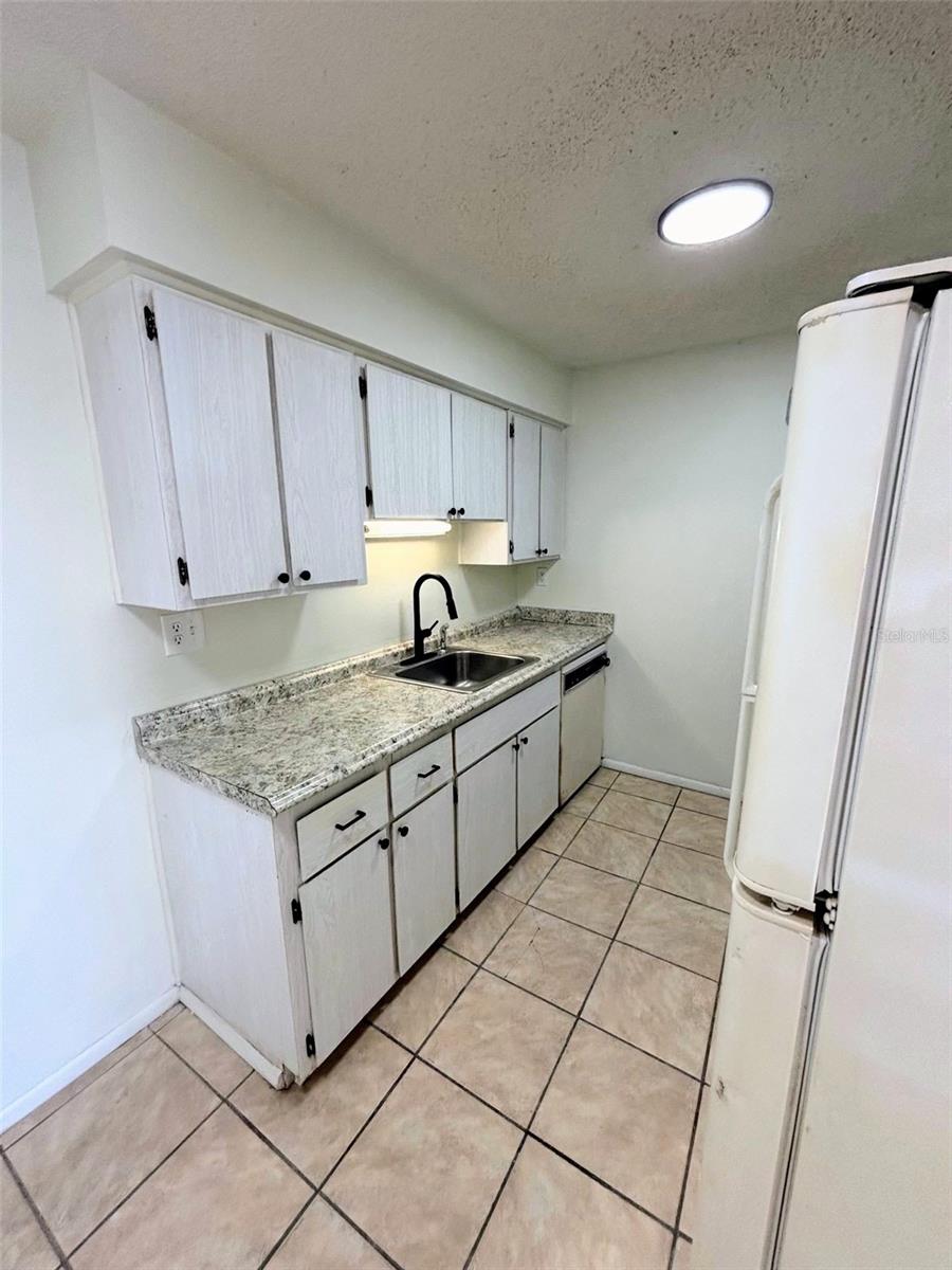 190 E OLMSTEAD DRIVE F32