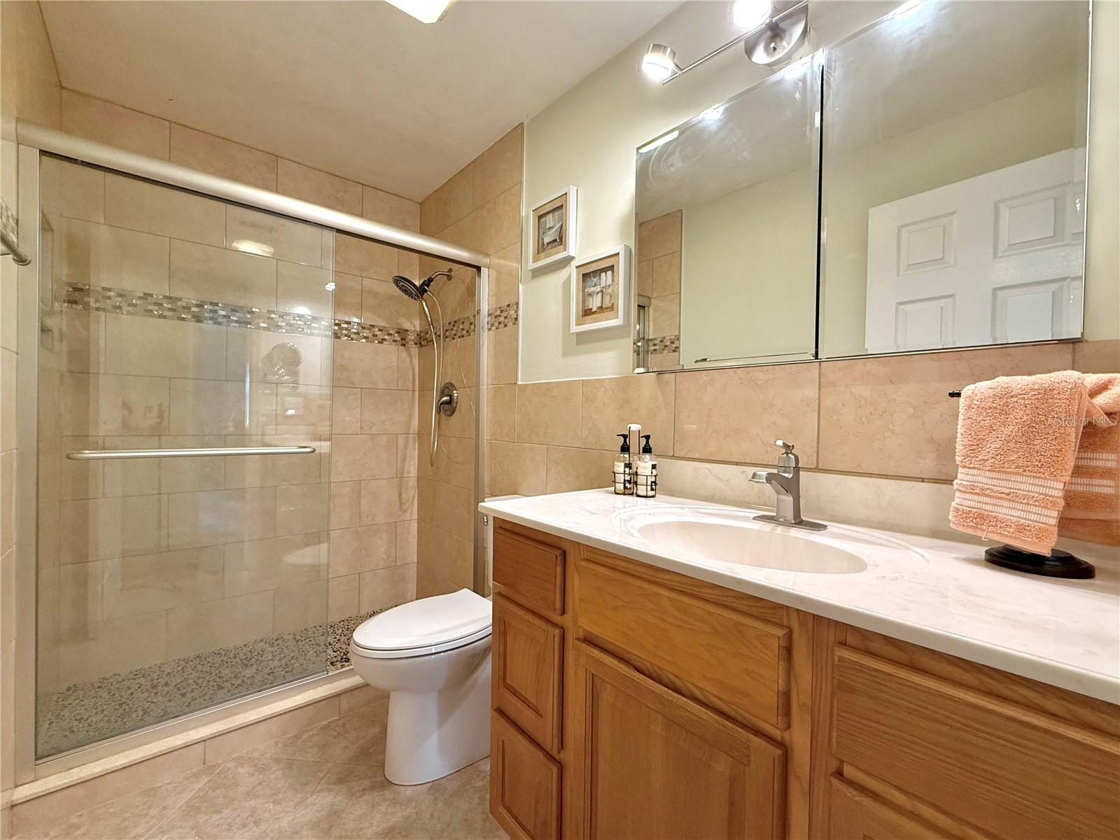 AVON LAKES SUB - Residential