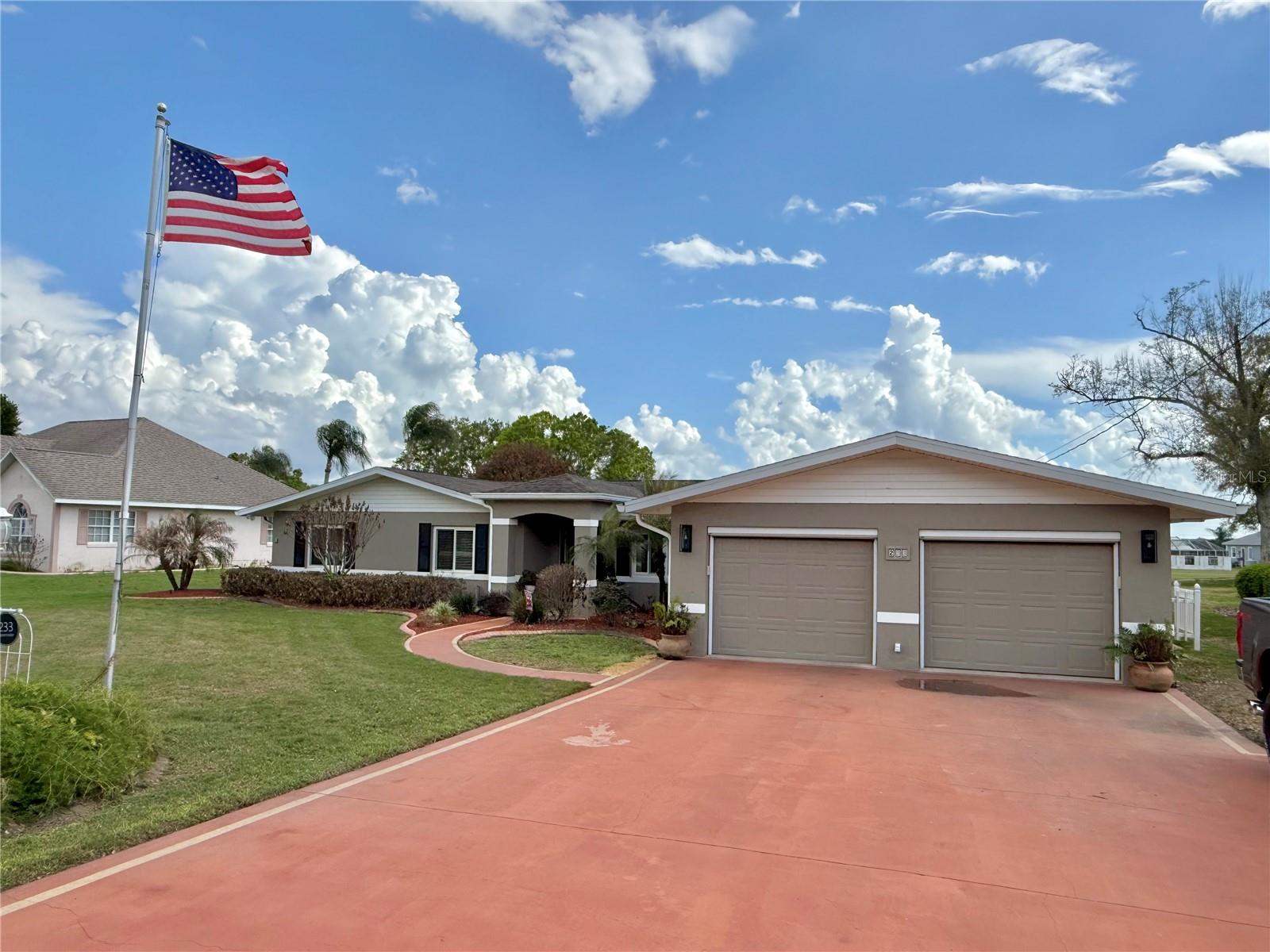 AVON LAKES SUB - Residential