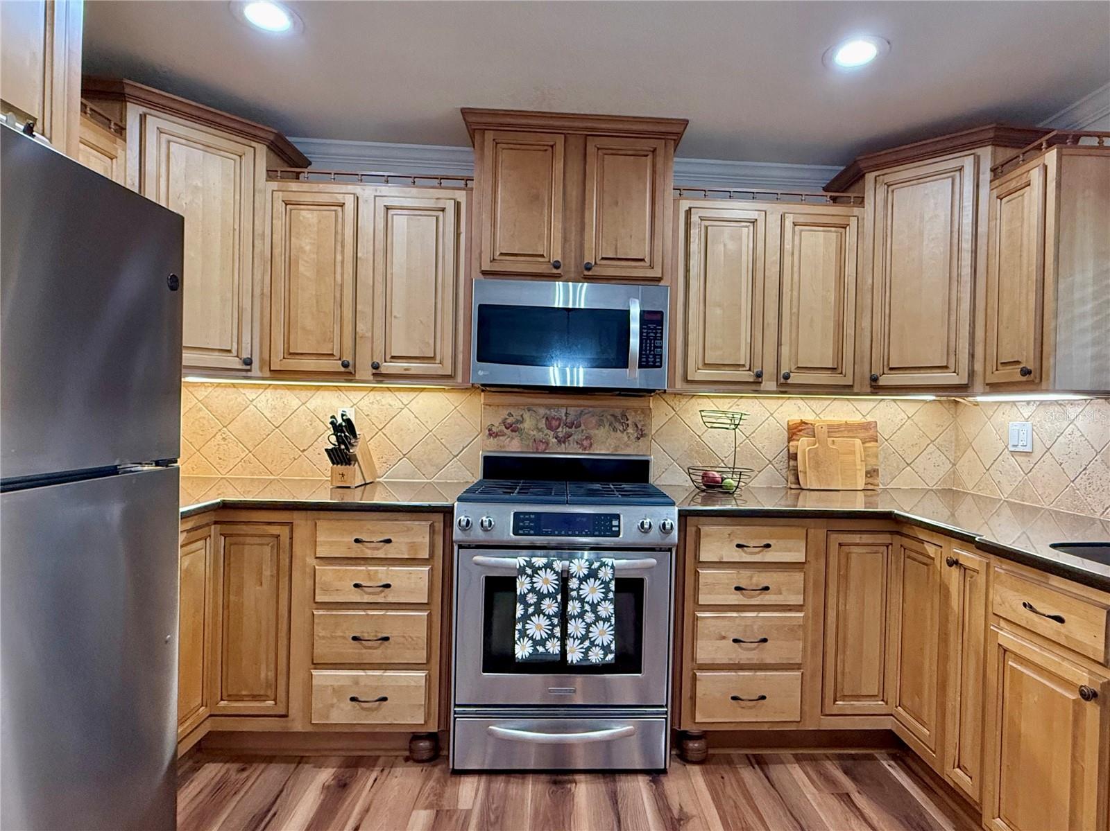 AVON LAKES SUB - Residential