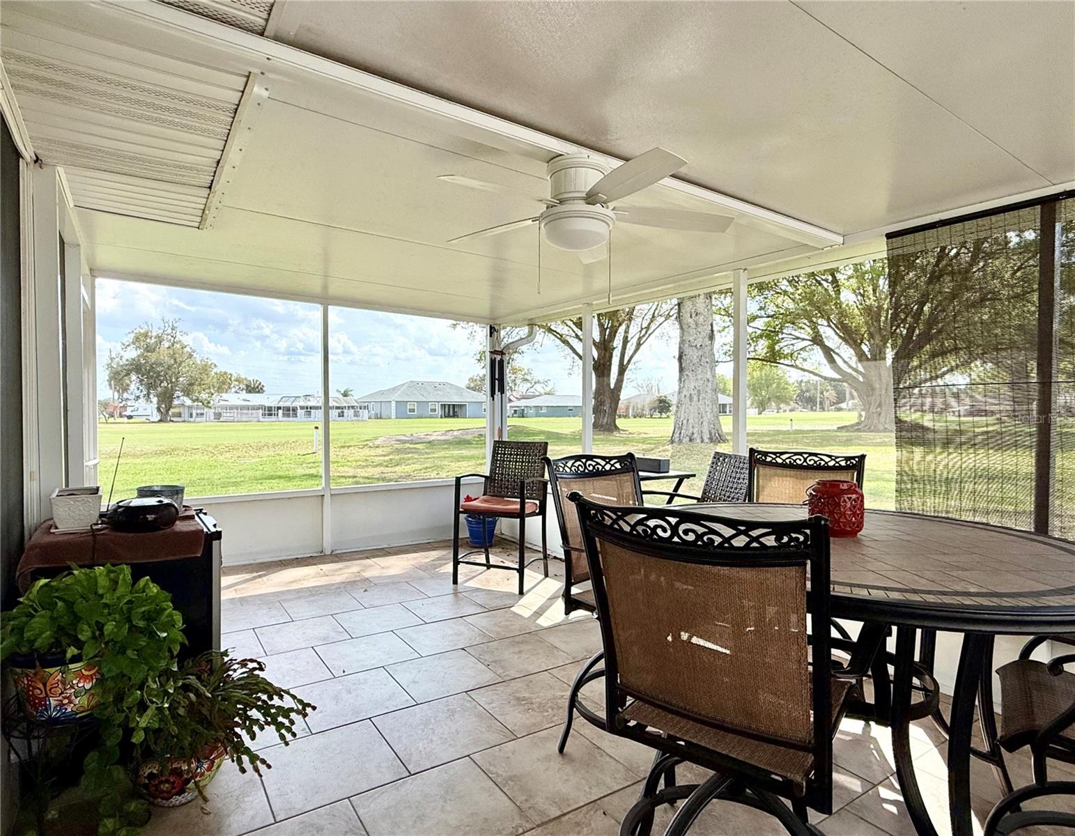 AVON LAKES SUB - Residential