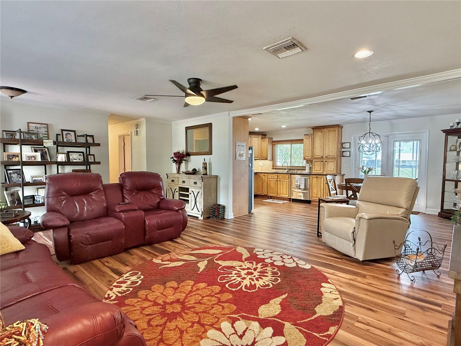 AVON LAKES SUB - Residential