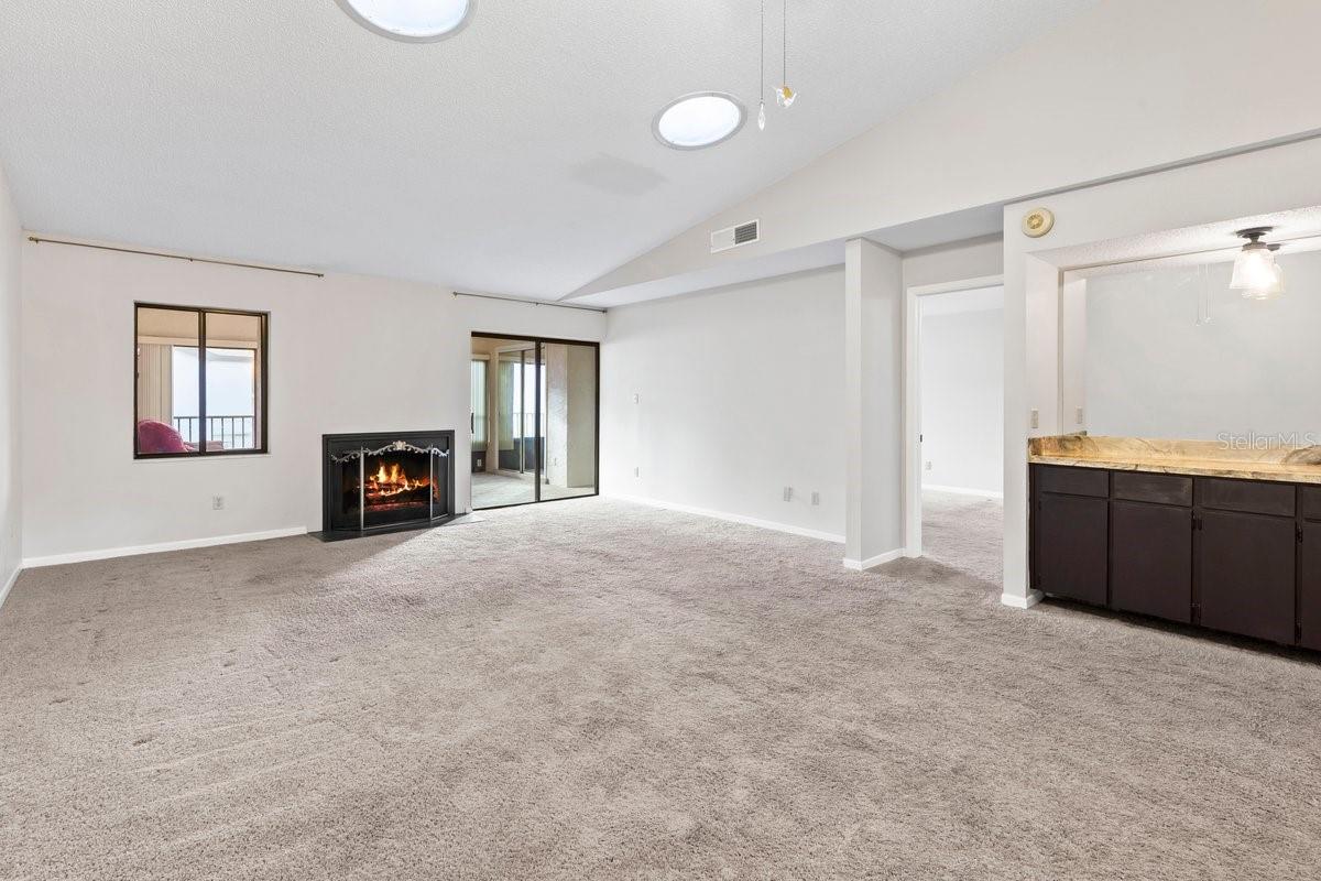 ESCONDIDO AT TOMOKA CONDO - Residential