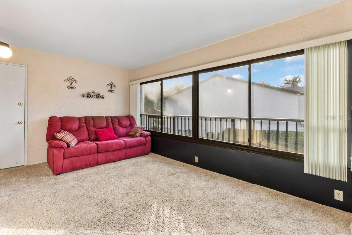 ESCONDIDO AT TOMOKA CONDO - Residential