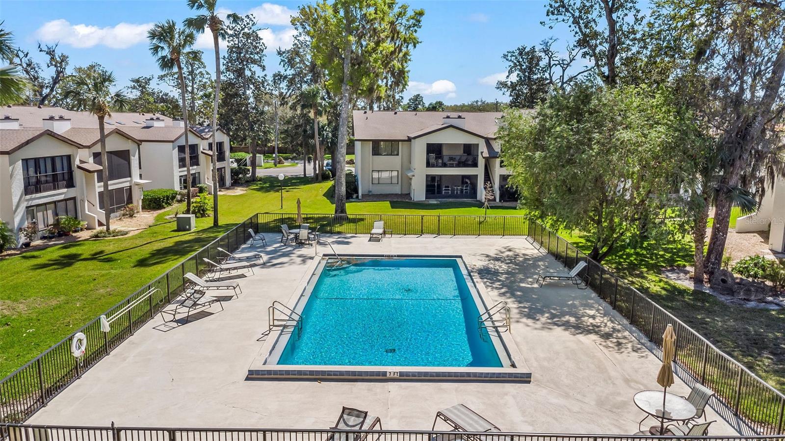 ESCONDIDO AT TOMOKA CONDO - Residential