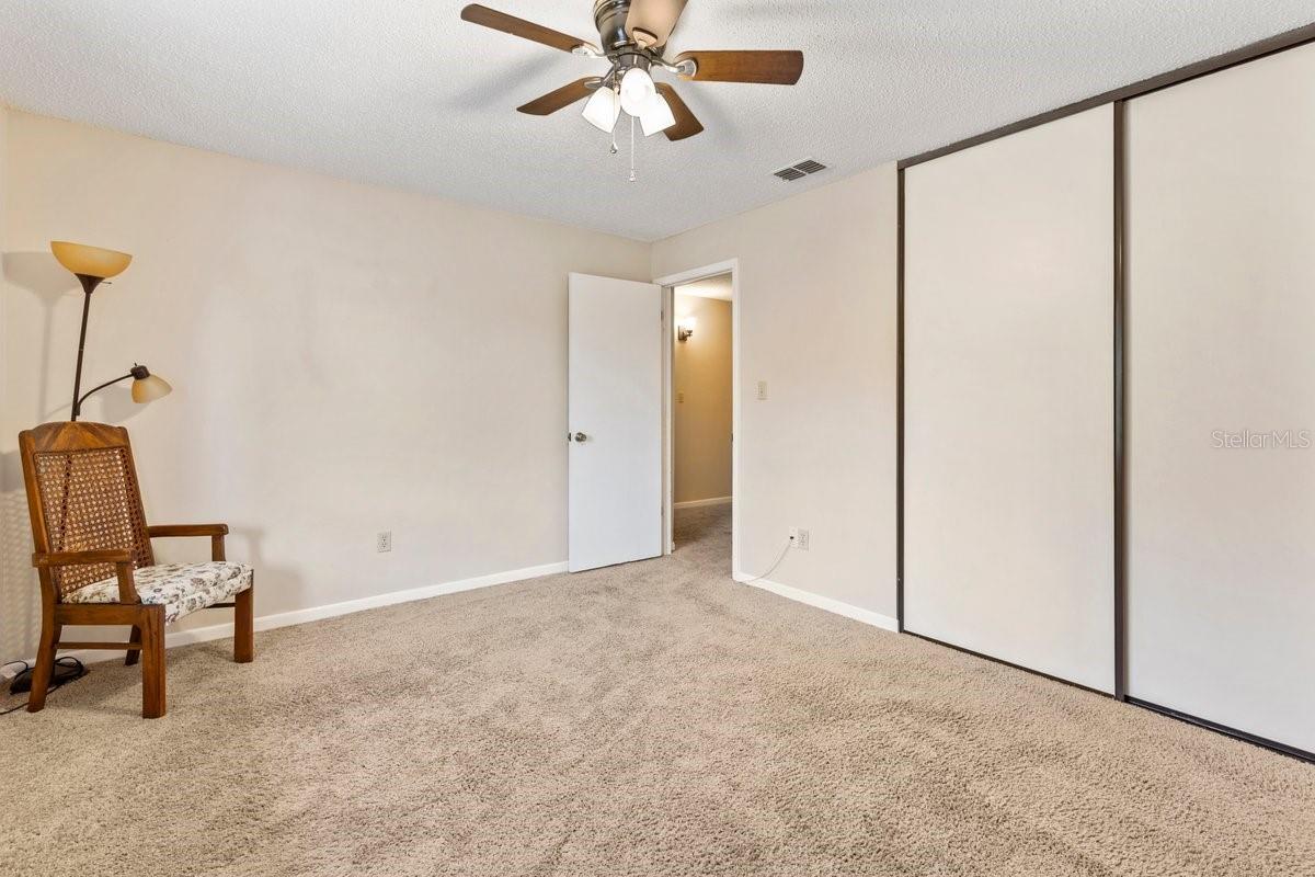 ESCONDIDO AT TOMOKA CONDO - Residential