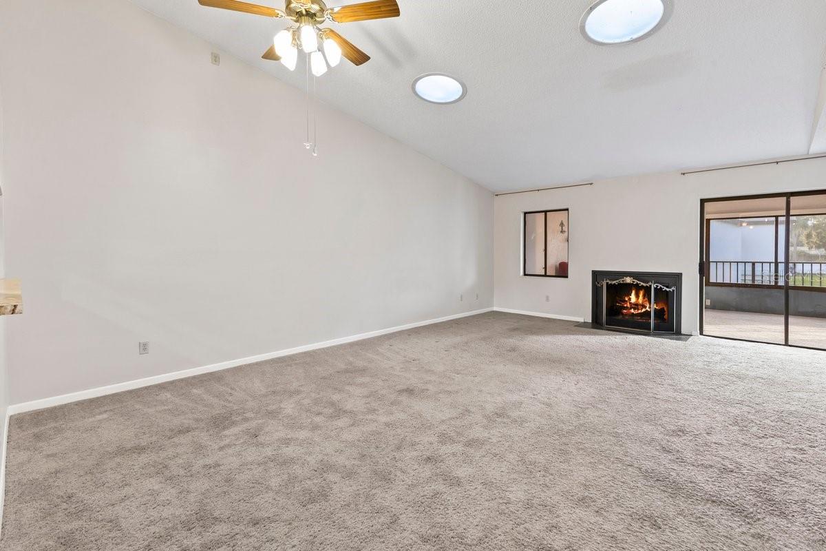 ESCONDIDO AT TOMOKA CONDO - Residential