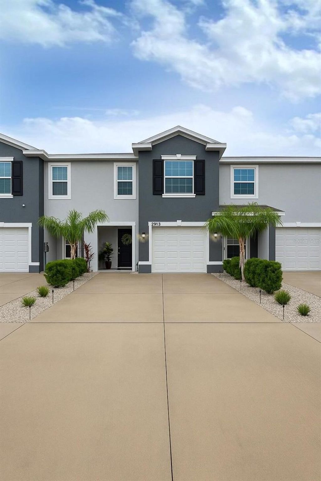 Photo of 2913 Suncoast Plains Drive, Odessa, FL 33556 (MLS # O6316339)