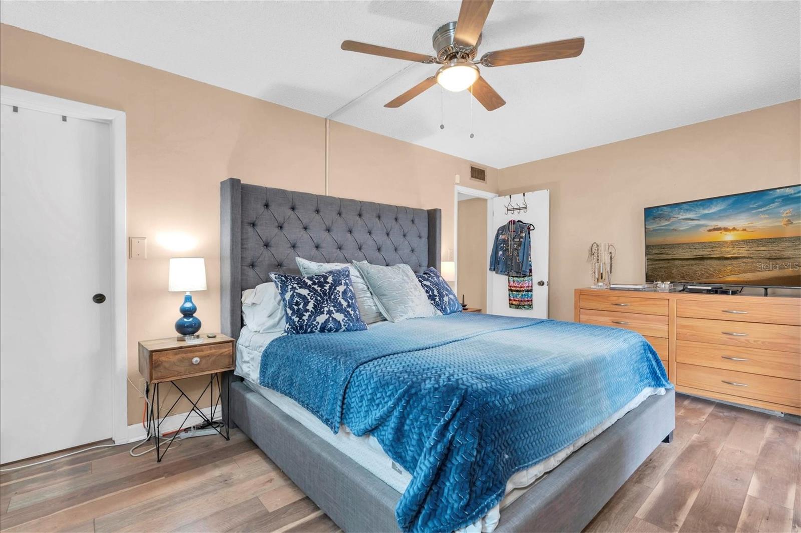 NORWOOD THE CONDO - Residential