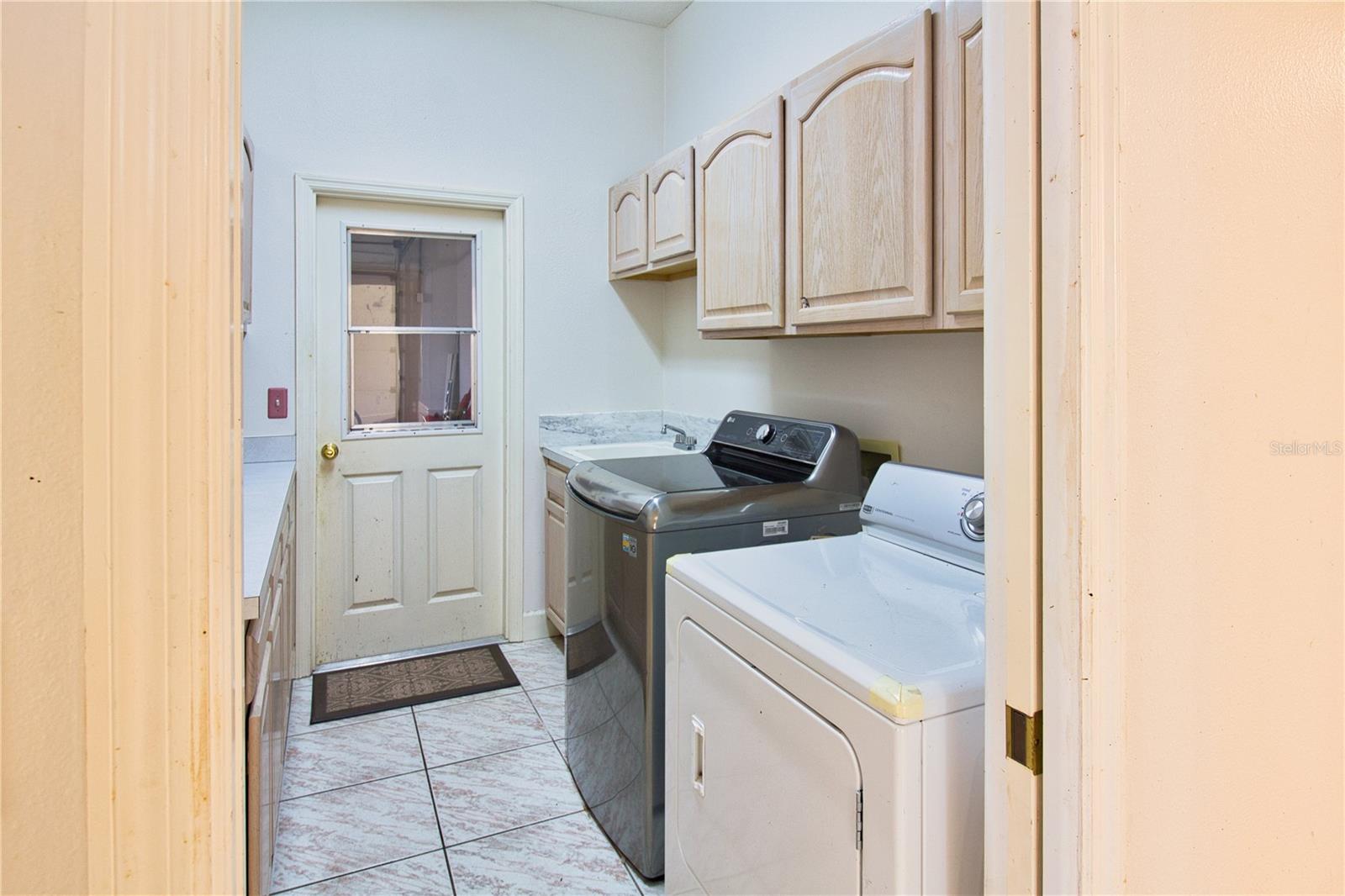 LAKE DEESON POINTE ADD - Residential