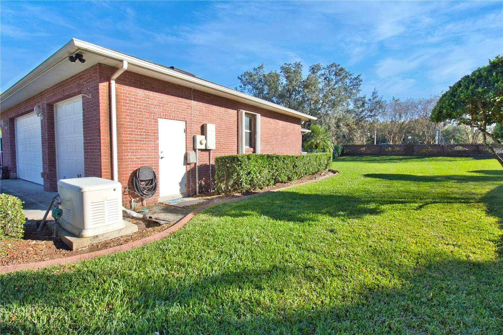 LAKE DEESON POINTE ADD - Residential