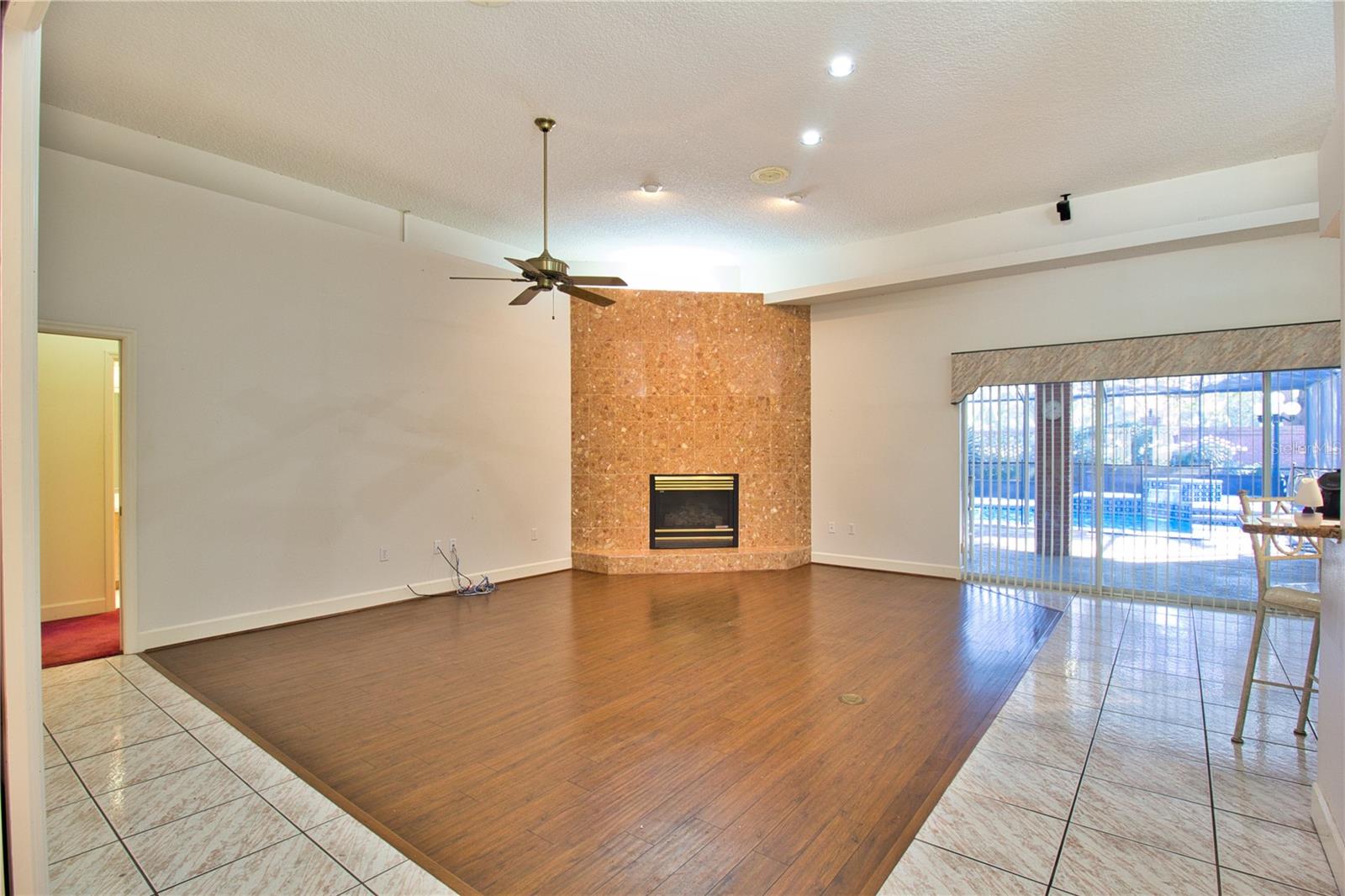 LAKE DEESON POINTE ADD - Residential