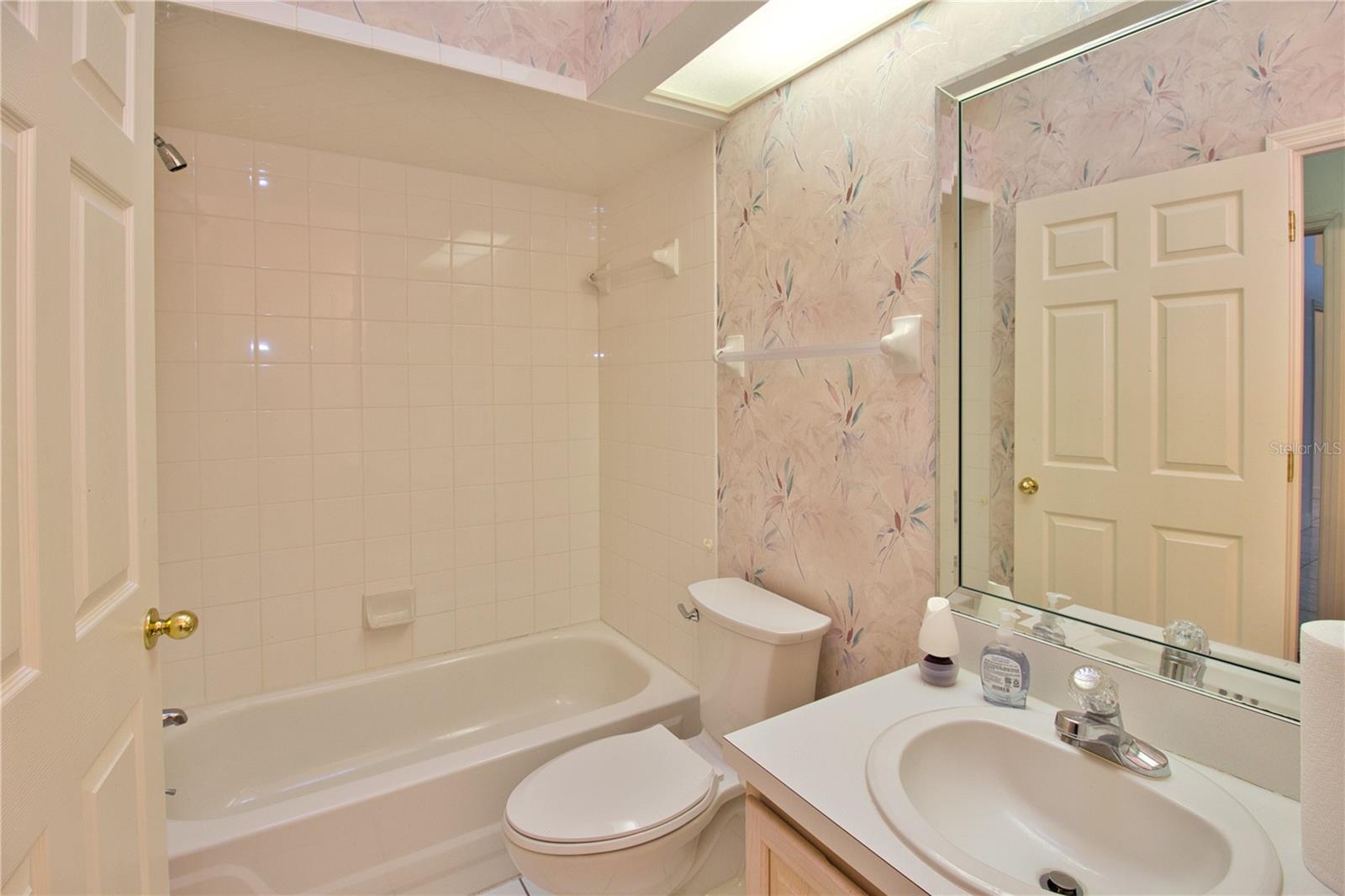 LAKE DEESON POINTE ADD - Residential