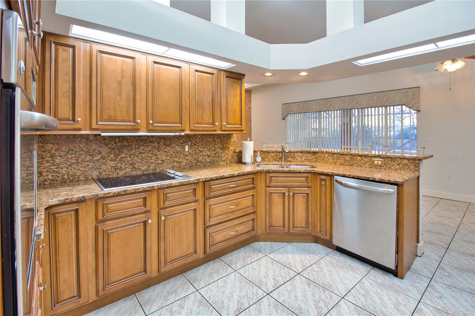 LAKE DEESON POINTE ADD - Residential