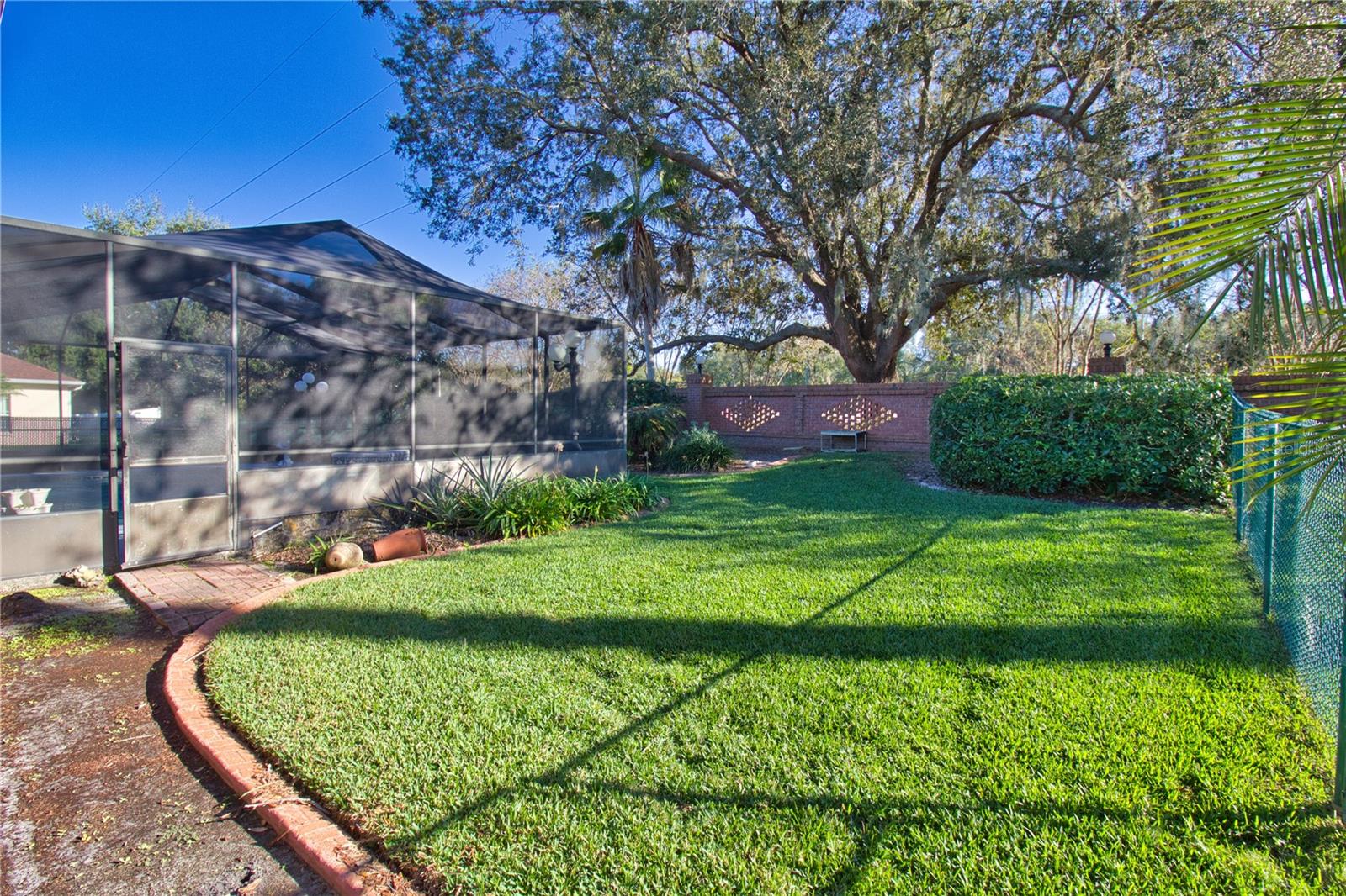 LAKE DEESON POINTE ADD - Residential