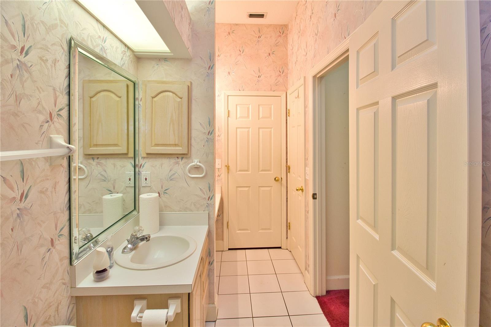 LAKE DEESON POINTE ADD - Residential