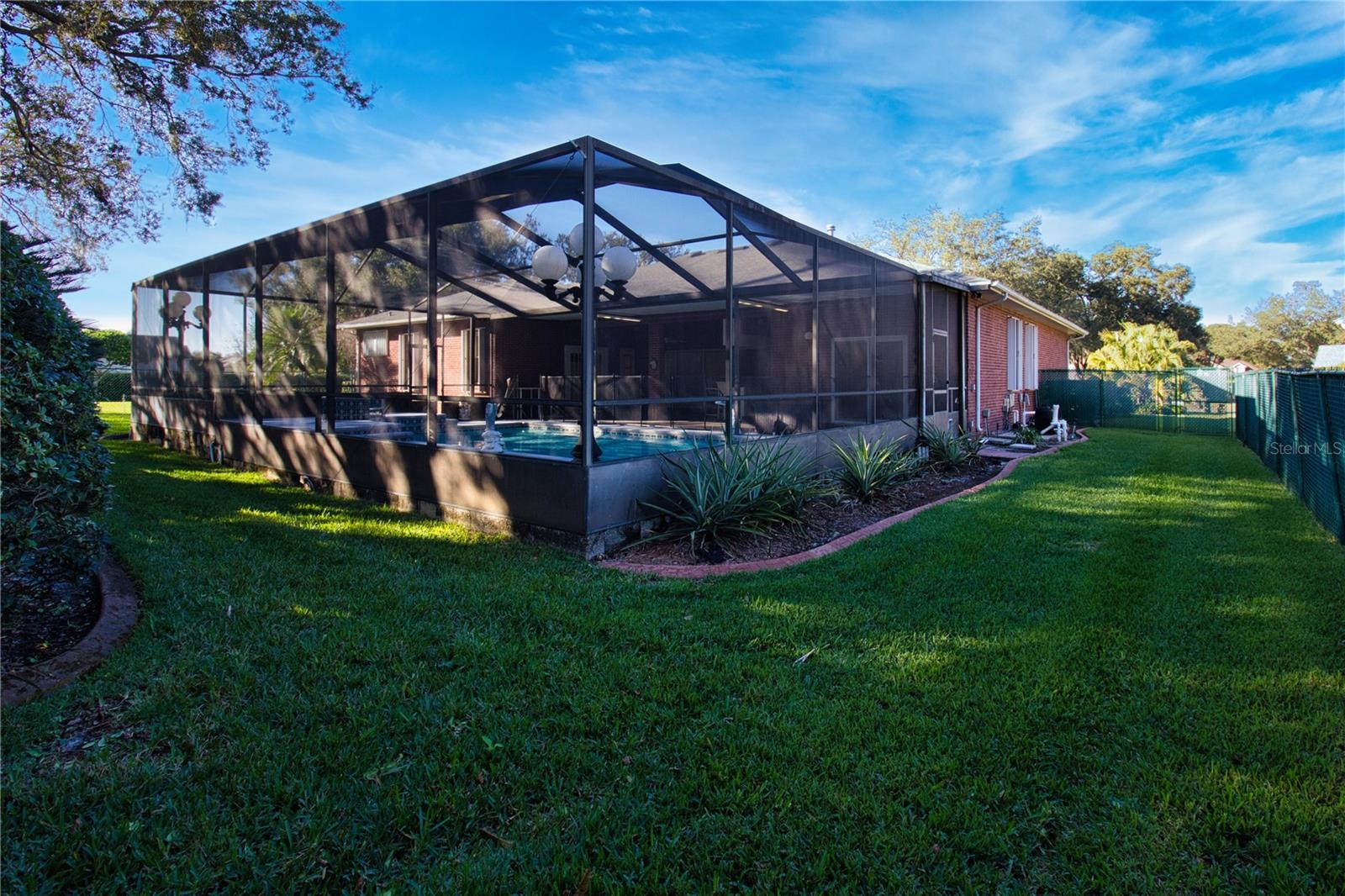 LAKE DEESON POINTE ADD - Residential