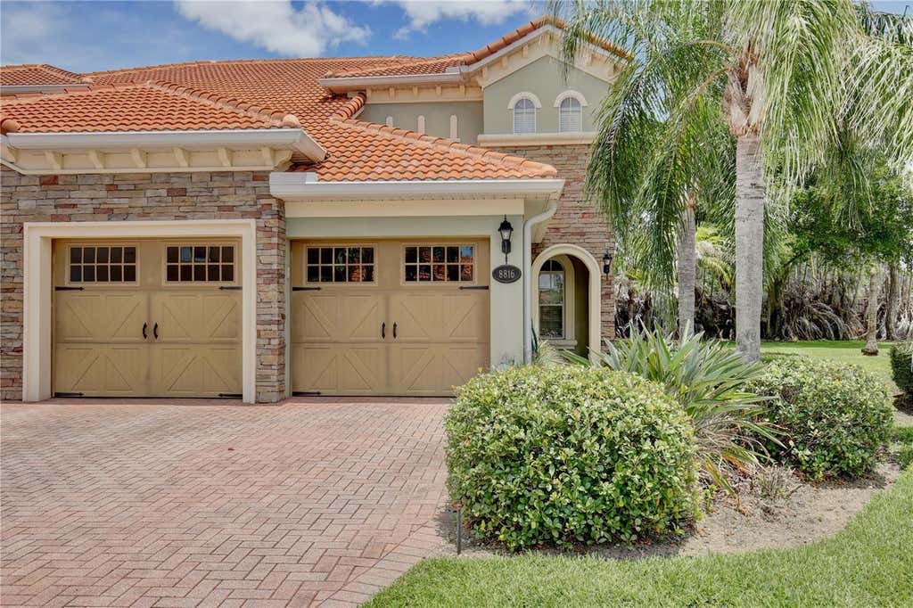 Photo of 8816 Della Scala Circle, Orlando, FL 32836 (MLS # O6415262)