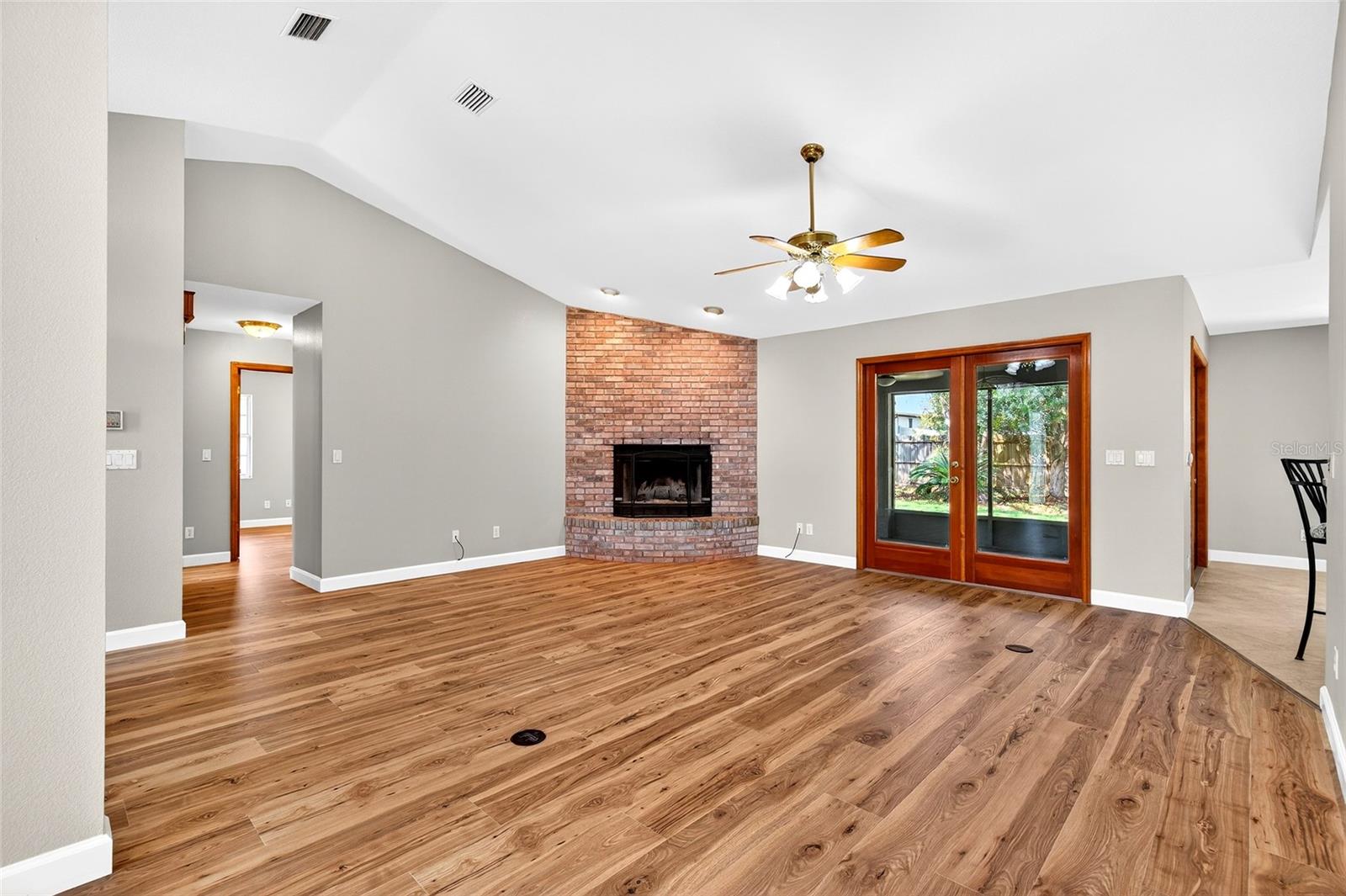 MAJESTIC OAKS SECOND ADD - Residential