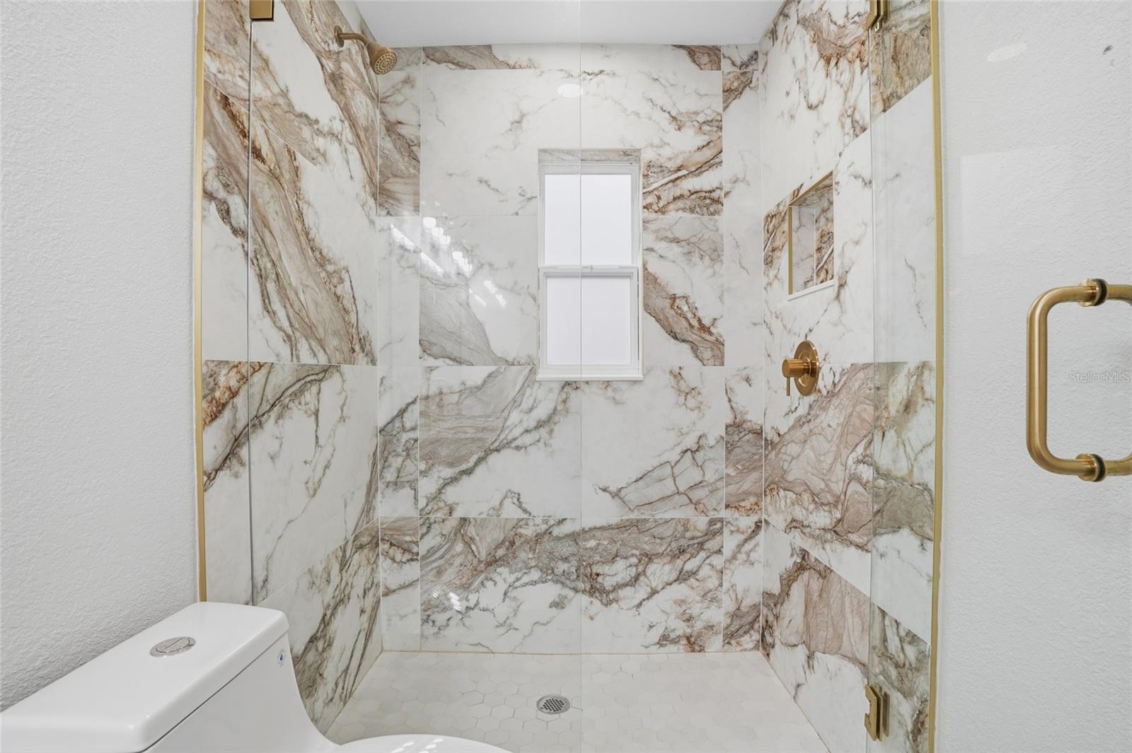 FOREST SQUARE - Residential