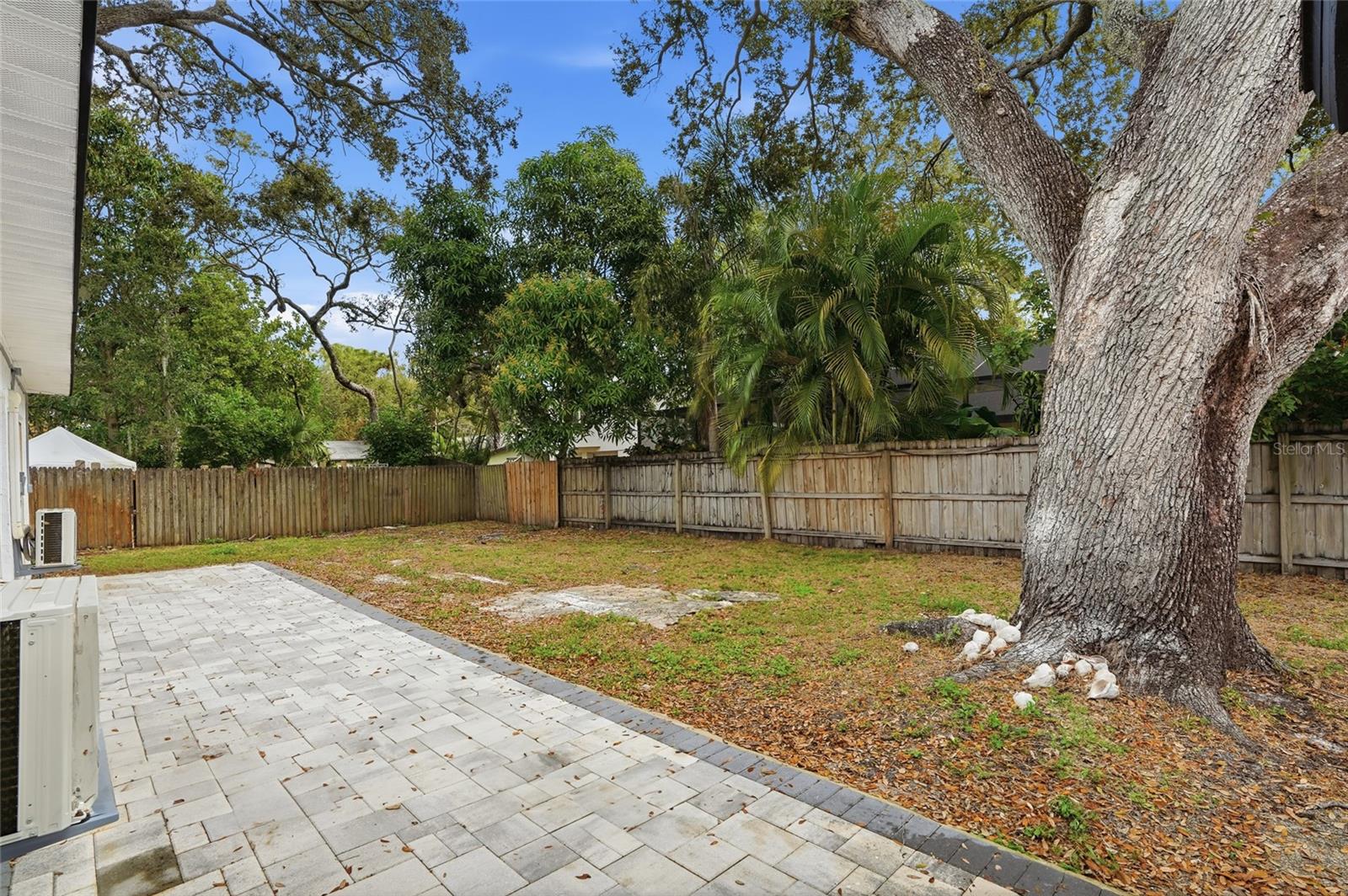 FOREST SQUARE - Residential