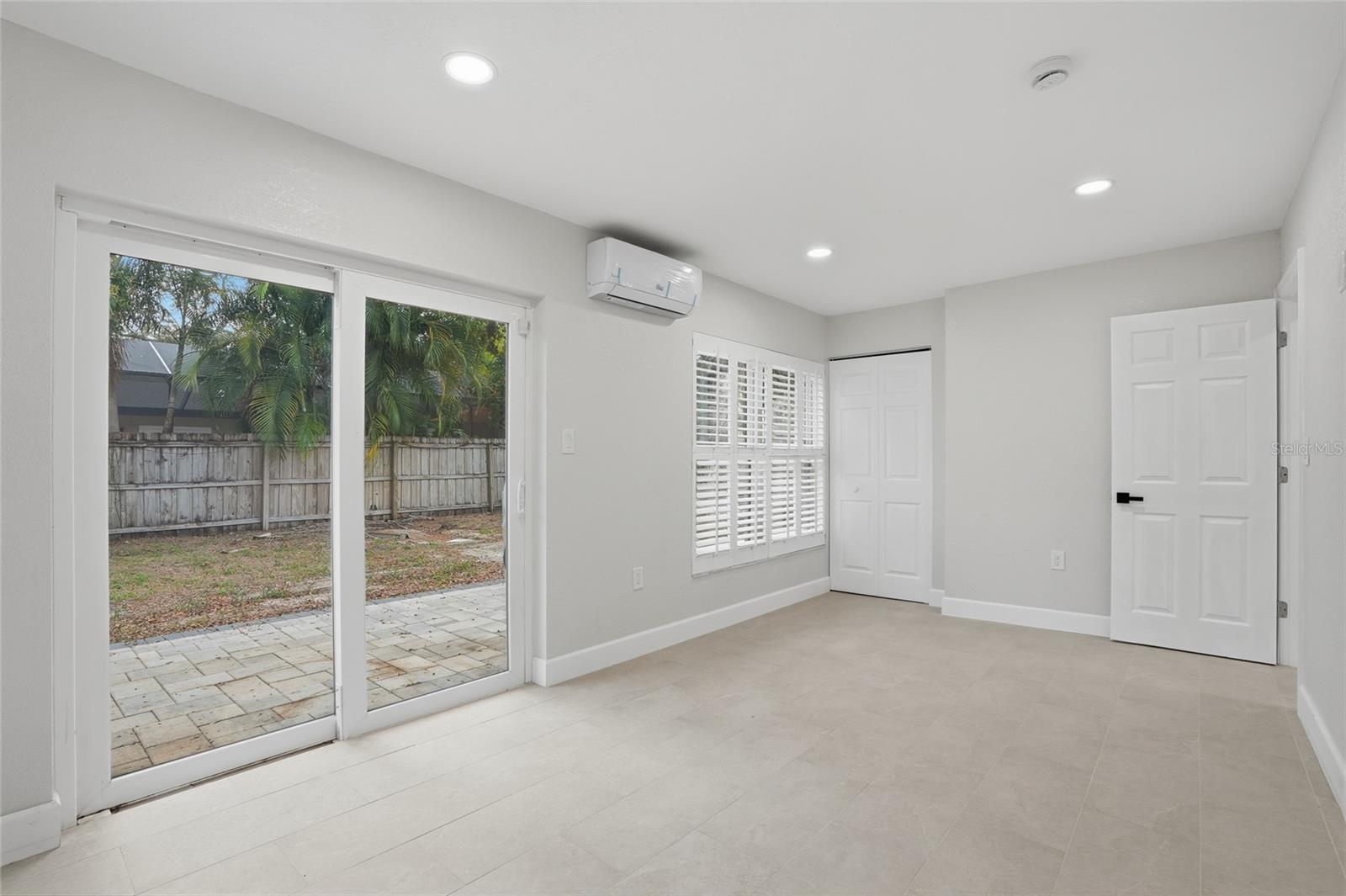 FOREST SQUARE - Residential