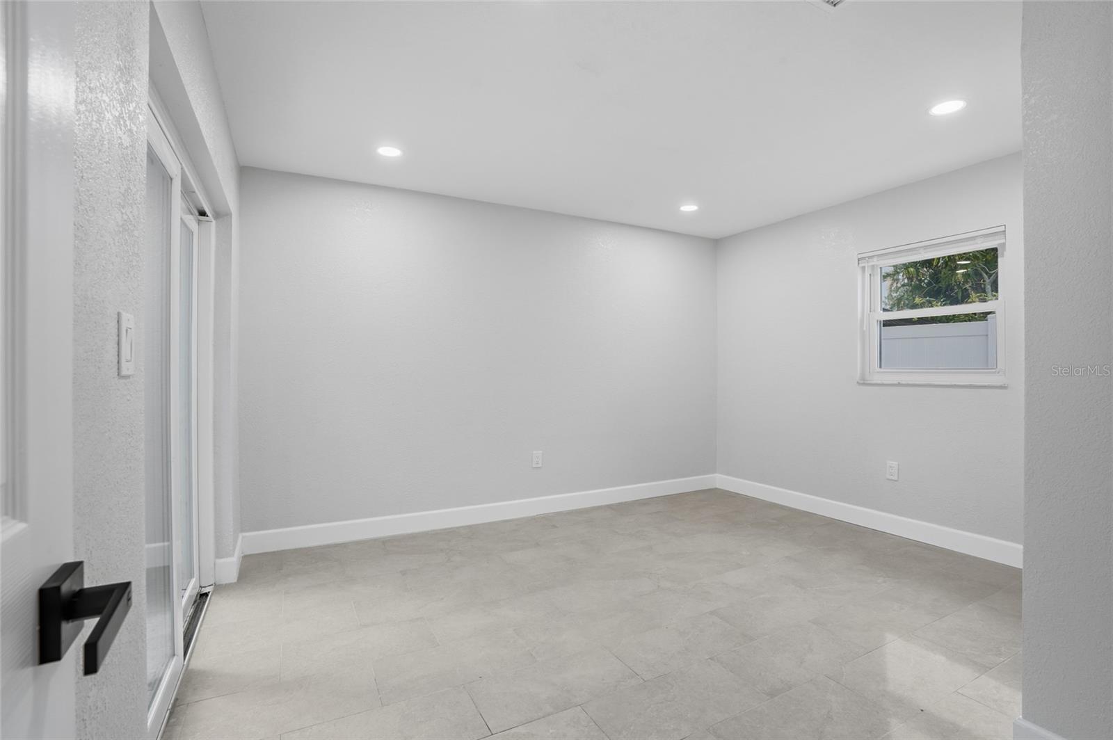 FOREST SQUARE - Residential