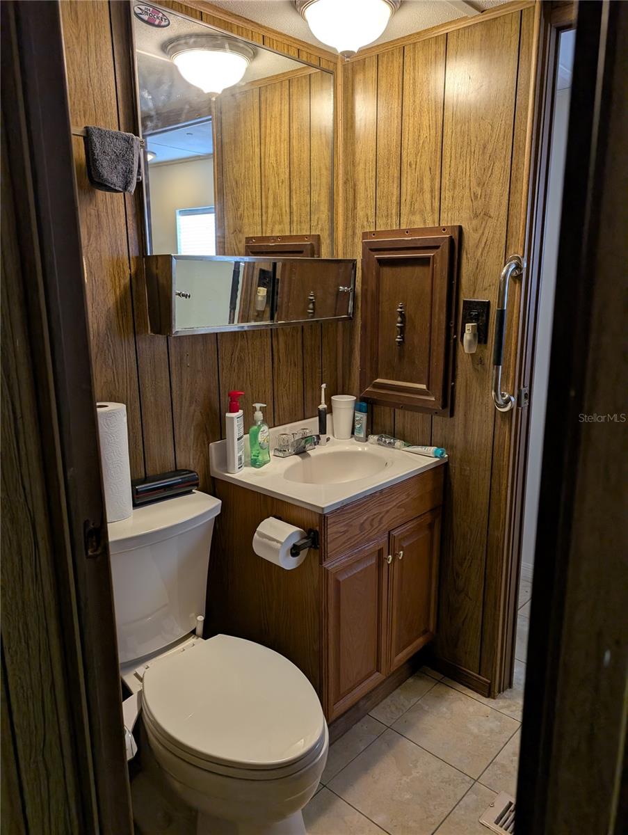 LAKE PARK - Residential