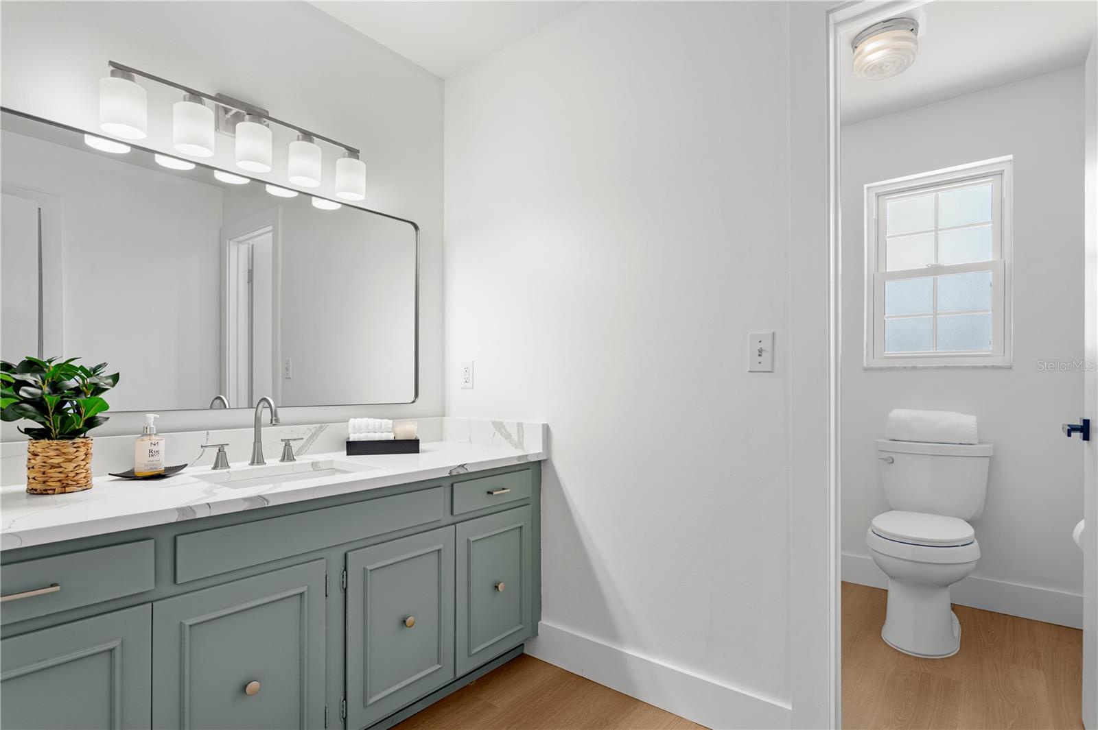 SUNSET PARK ISLES UNIT 5 - Residential Lease