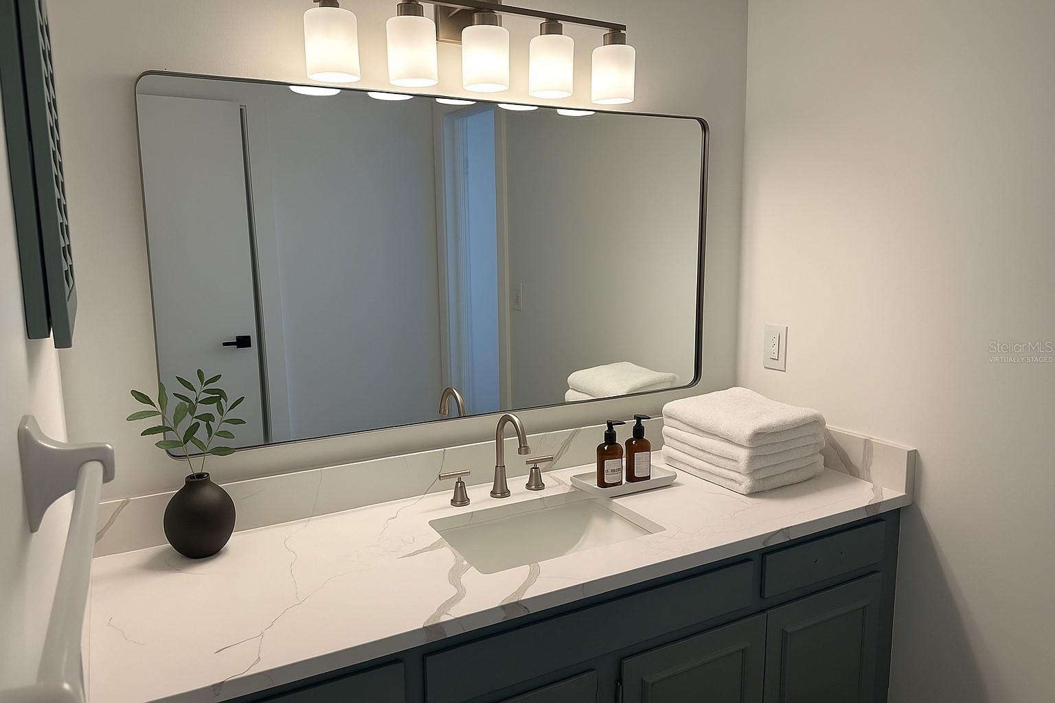 SUNSET PARK ISLES UNIT 5 - Residential Lease