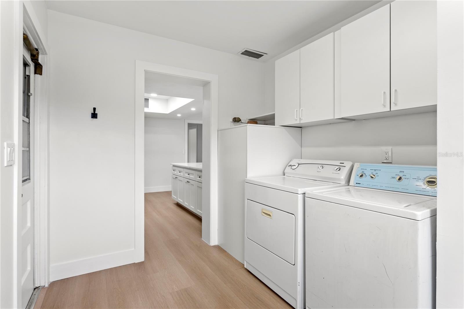 SUNSET PARK ISLES UNIT 5 - Residential Lease