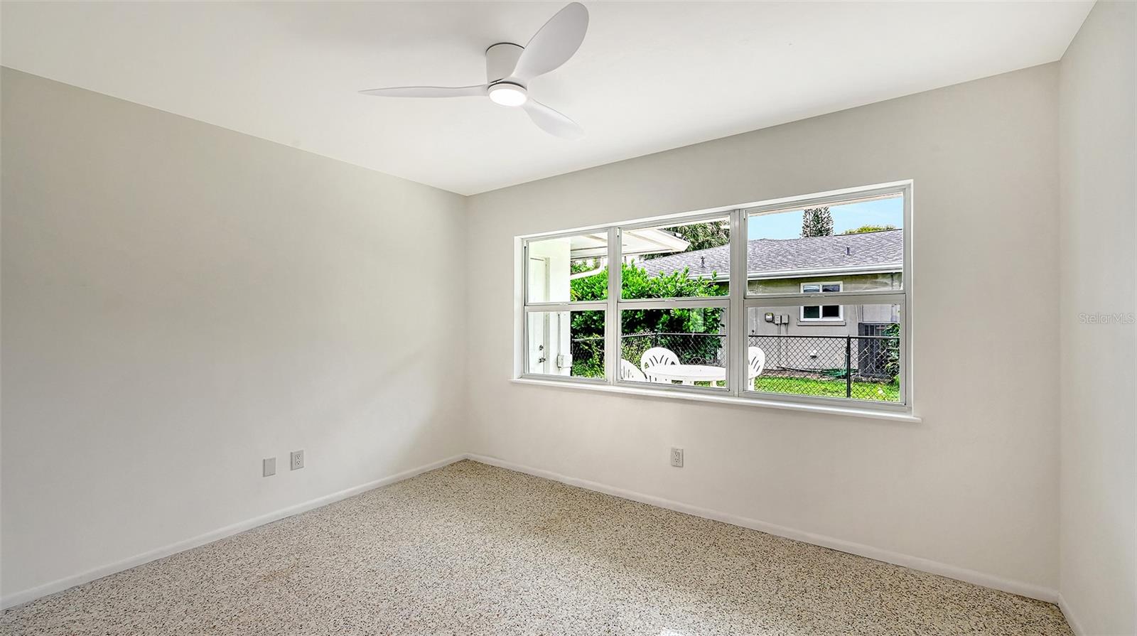 SOUTH GATE UNIT 31 - Residential
