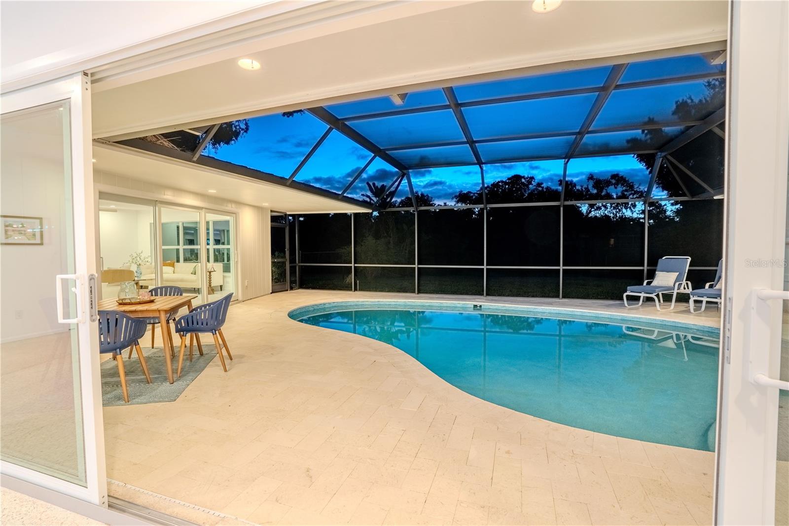 SOUTH GATE UNIT 31 - Residential