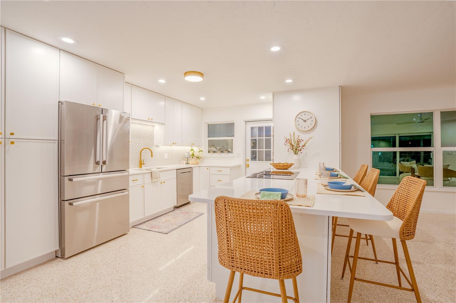 SOUTH GATE UNIT 31 - Residential