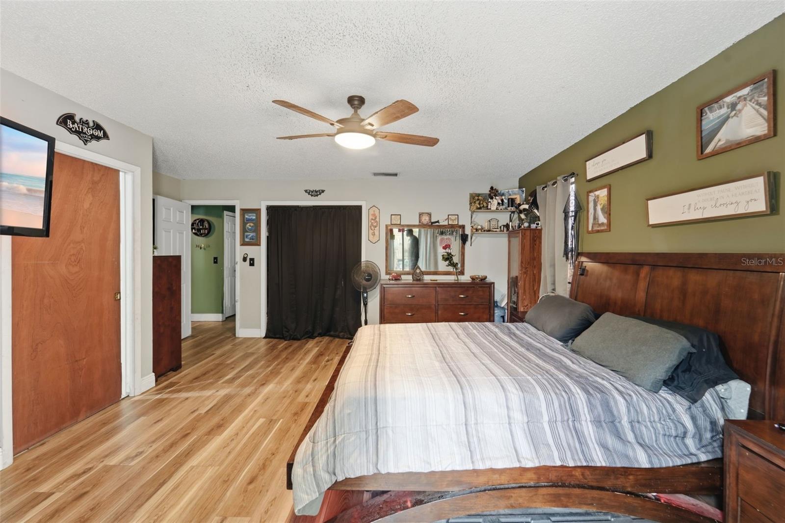 GAS LITE SQUARE - Residential