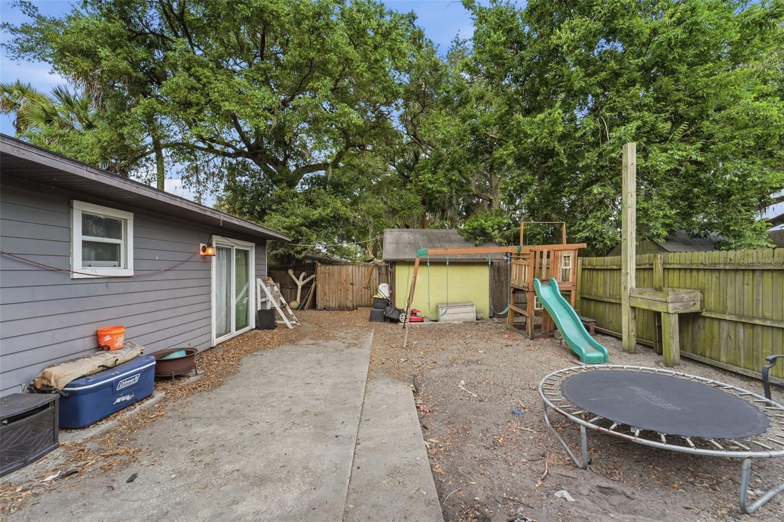 GAS LITE SQUARE - Residential
