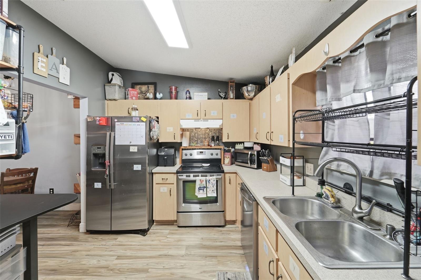 GAS LITE SQUARE - Residential