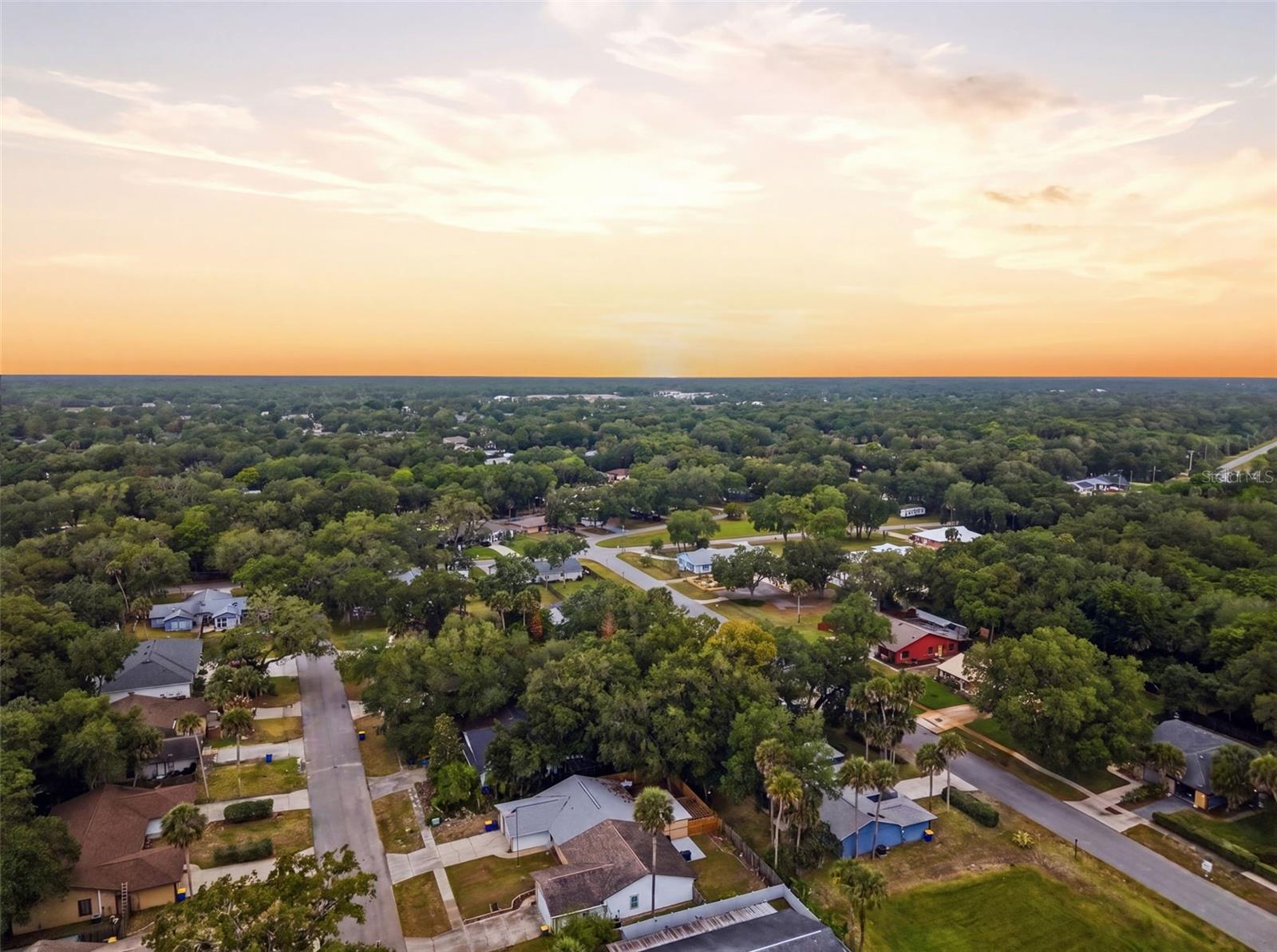 GAS LITE SQUARE - Residential